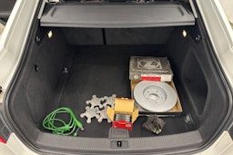 valkoinen Audi A5 2012 kuva 14.