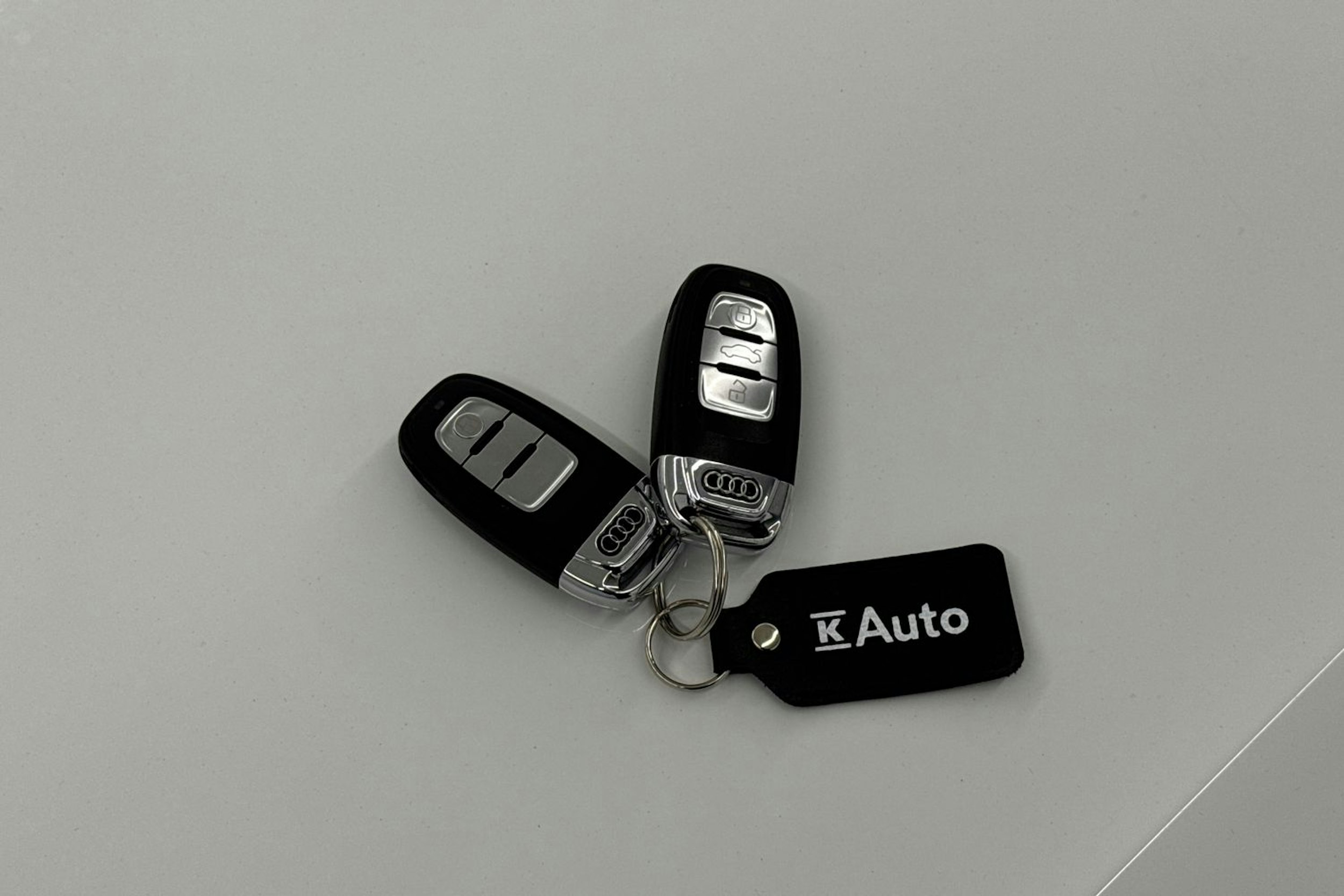 valkoinen Audi A5 2012 kuva 22.