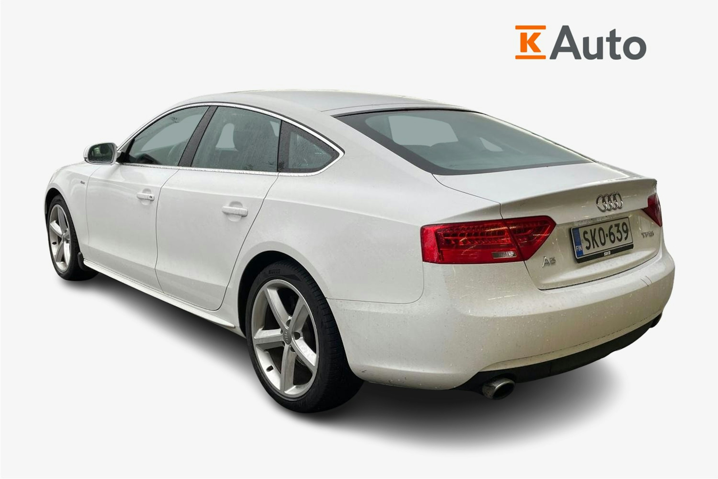valkoinen Audi A5 2012 kuva 2.