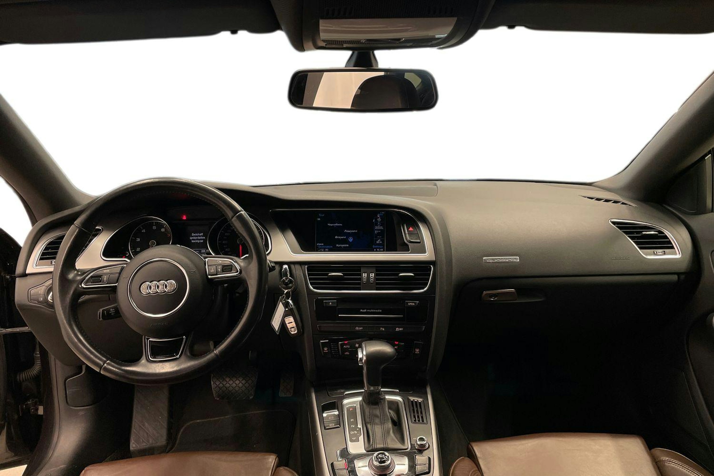 harmaa Audi A5 2013 kuva 10.