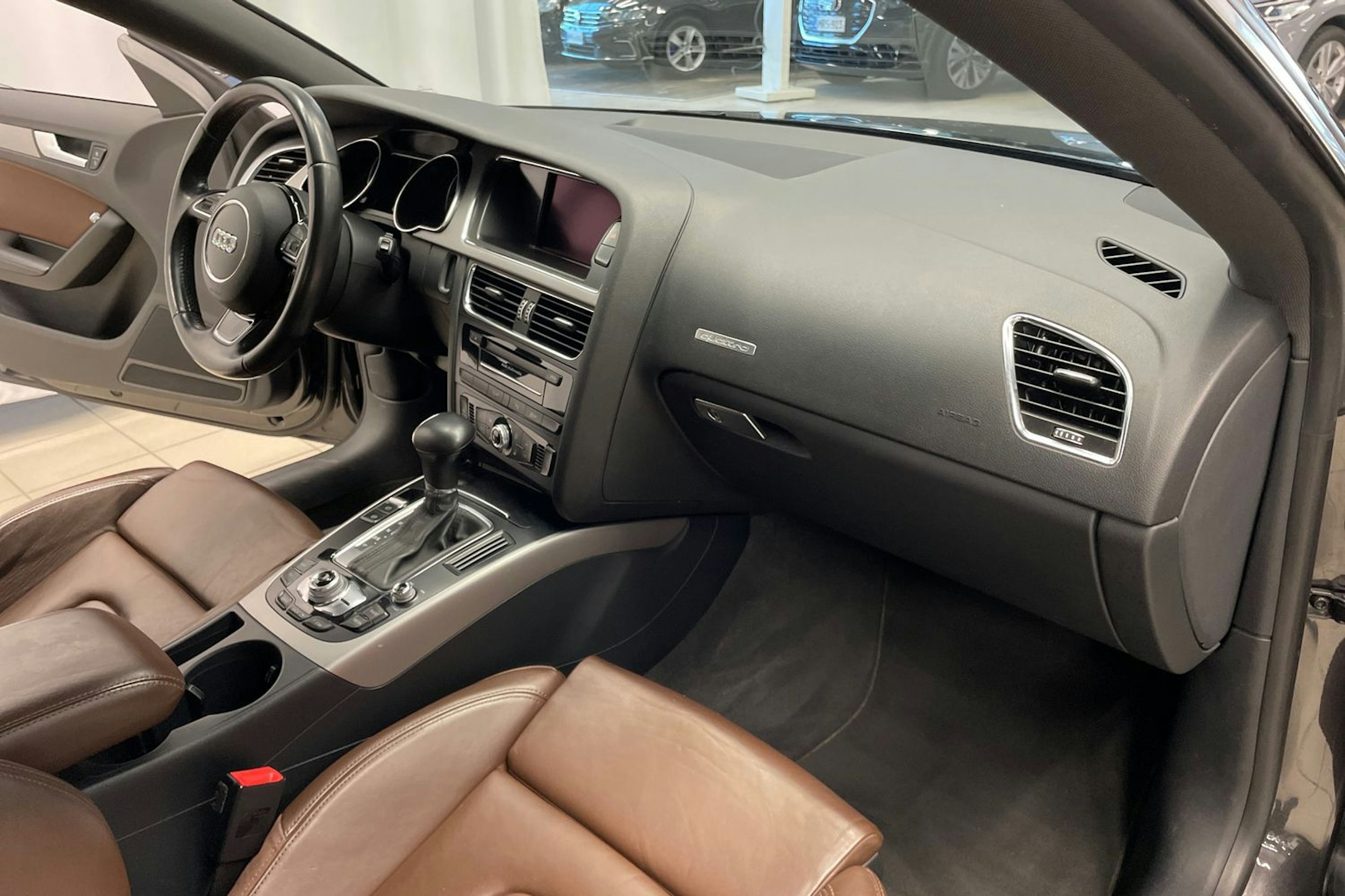 harmaa Audi A5 2013 kuva 25.