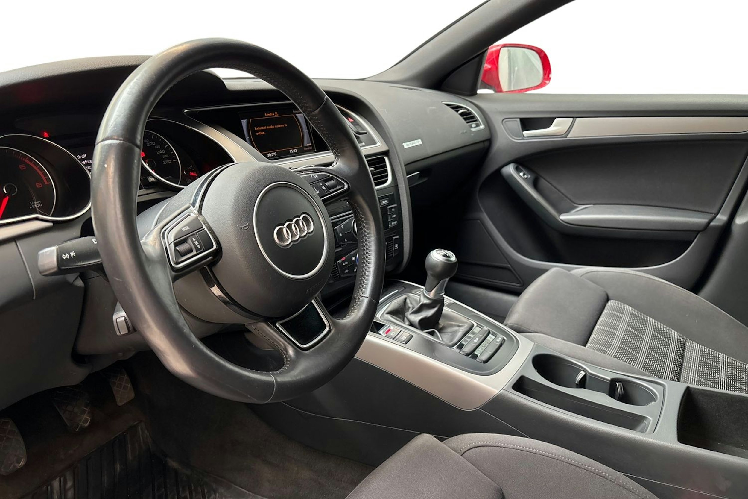 punainen Audi A5 2013 kuva 7.
