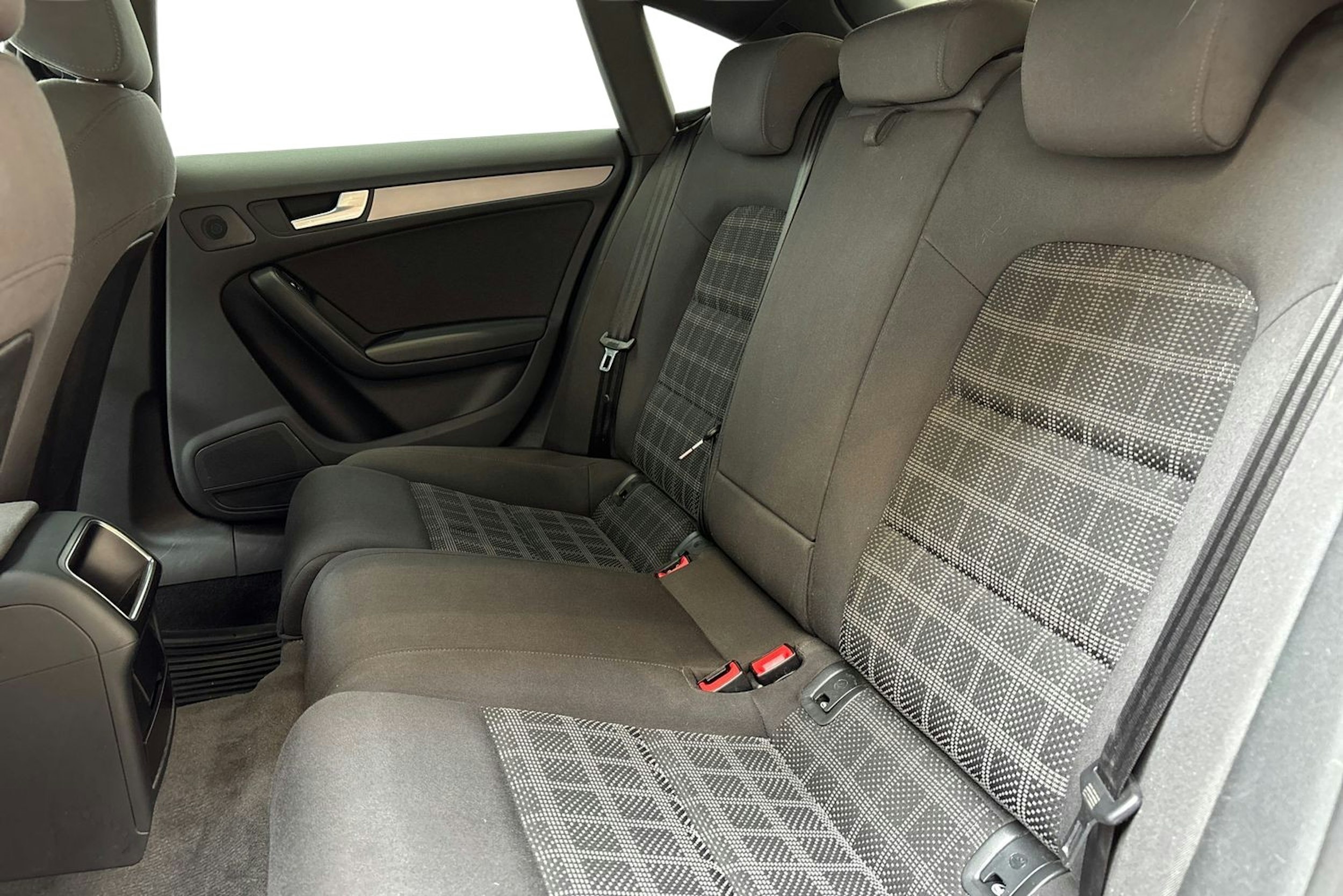 punainen Audi A5 2013 kuva 10.