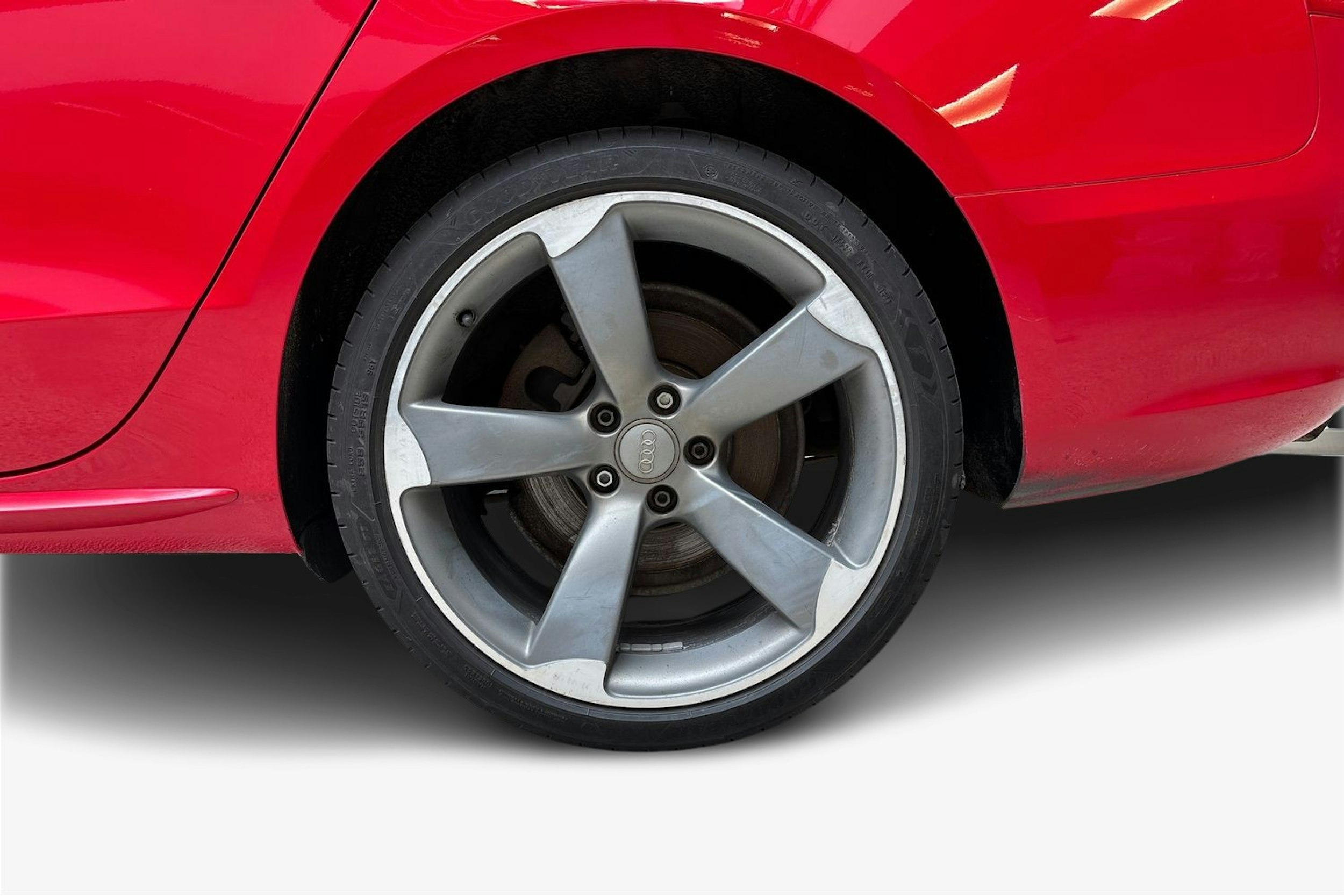 punainen Audi A5 2013 kuva 11.