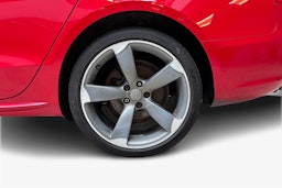 punainen Audi A5 2013 kuva 11.