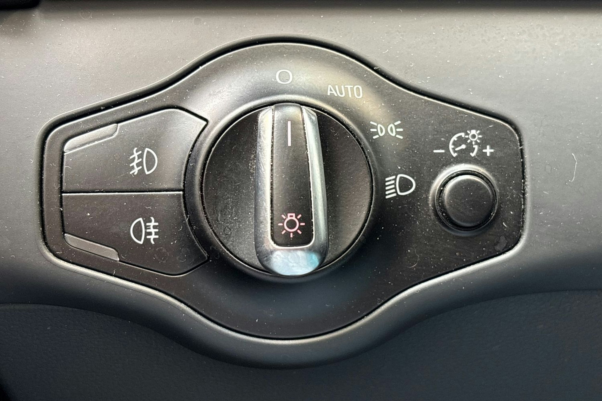 punainen Audi A5 2013 kuva 17.