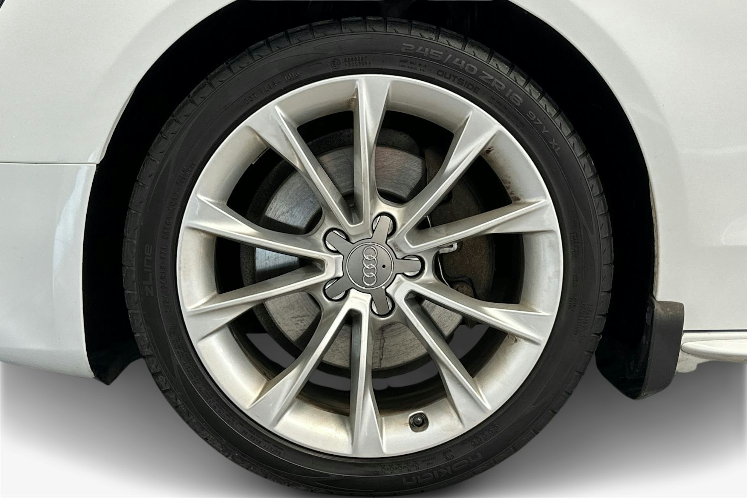 valkoinen Audi A5 2013 kuva 11.