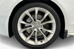 valkoinen Audi A5 2013 kuva 11.