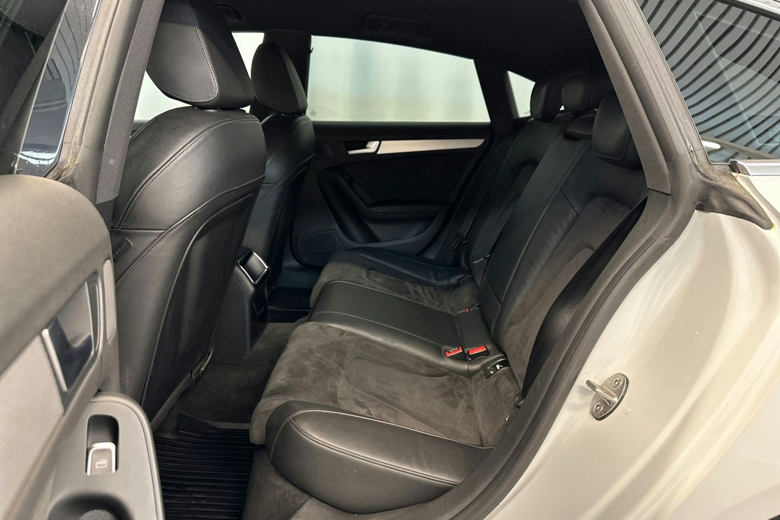 valkoinen Audi A5 2013 kuva 16.