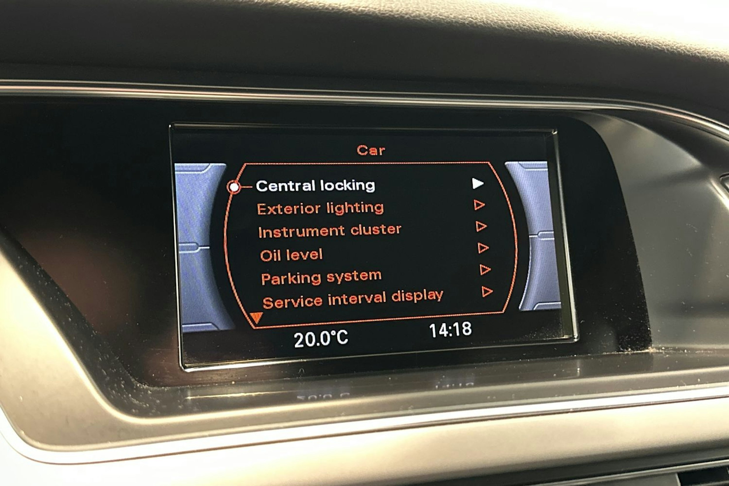 valkoinen Audi A5 2013 kuva 23.