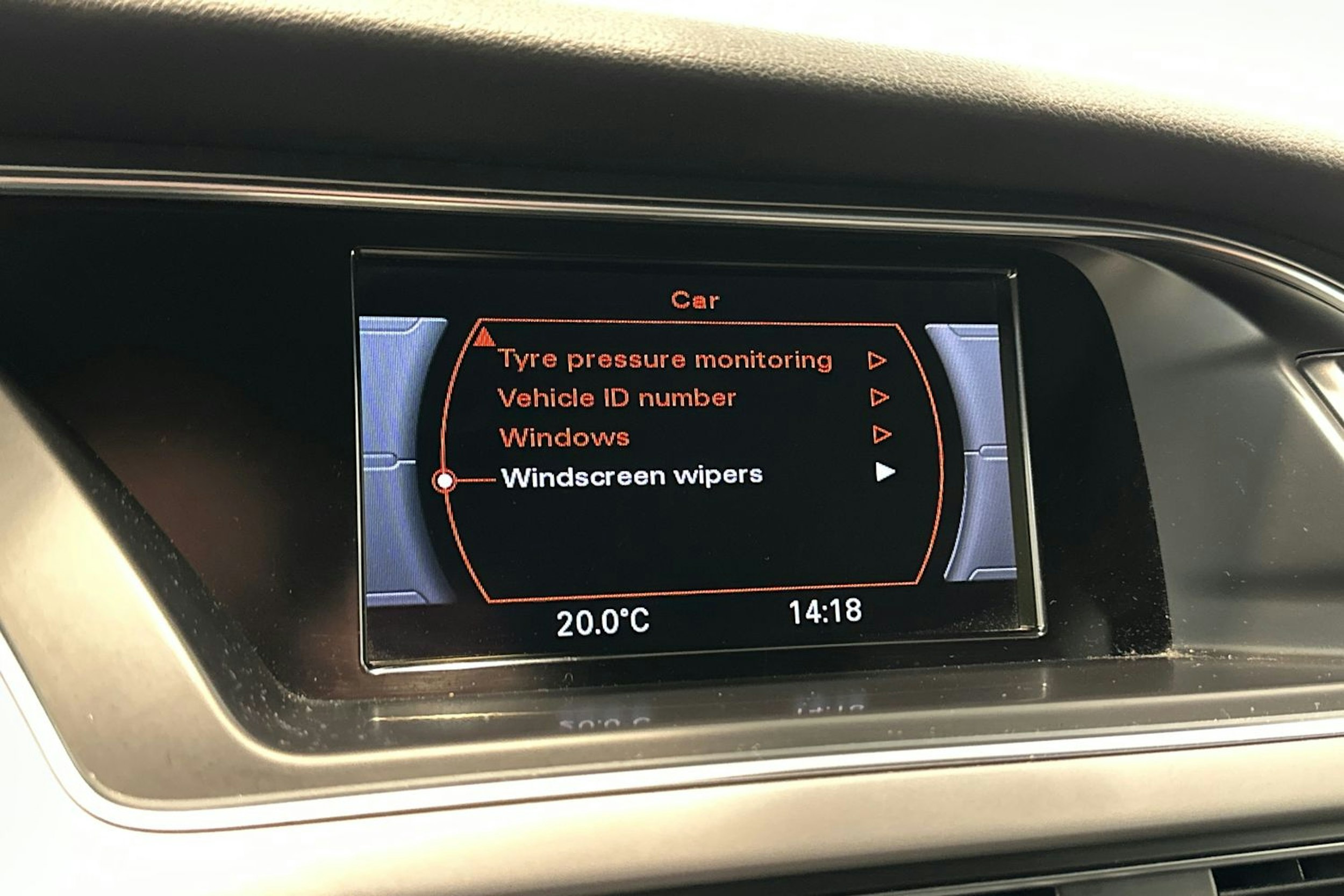 valkoinen Audi A5 2013 kuva 24.