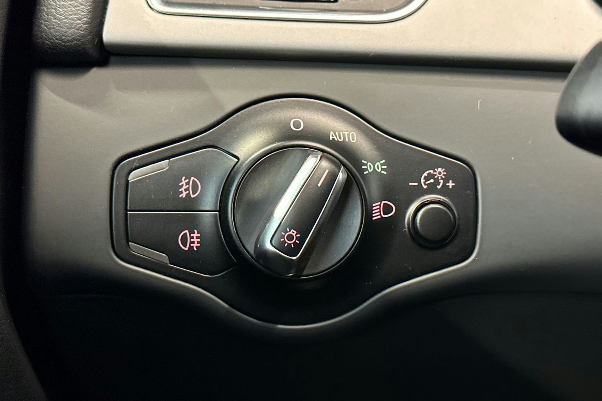 valkoinen Audi A5 2013 kuva 28.