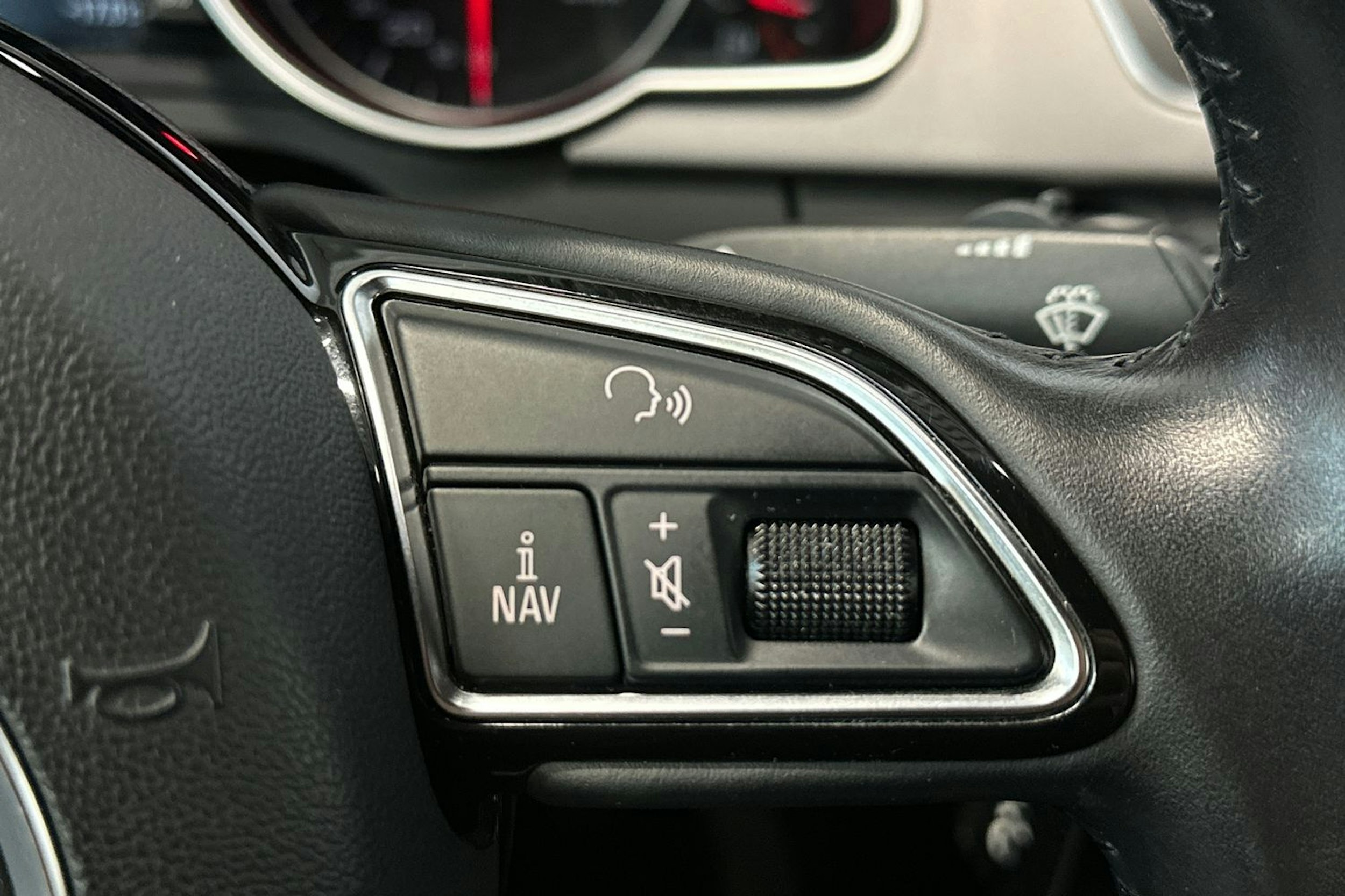 valkoinen Audi A5 2013 kuva 31.