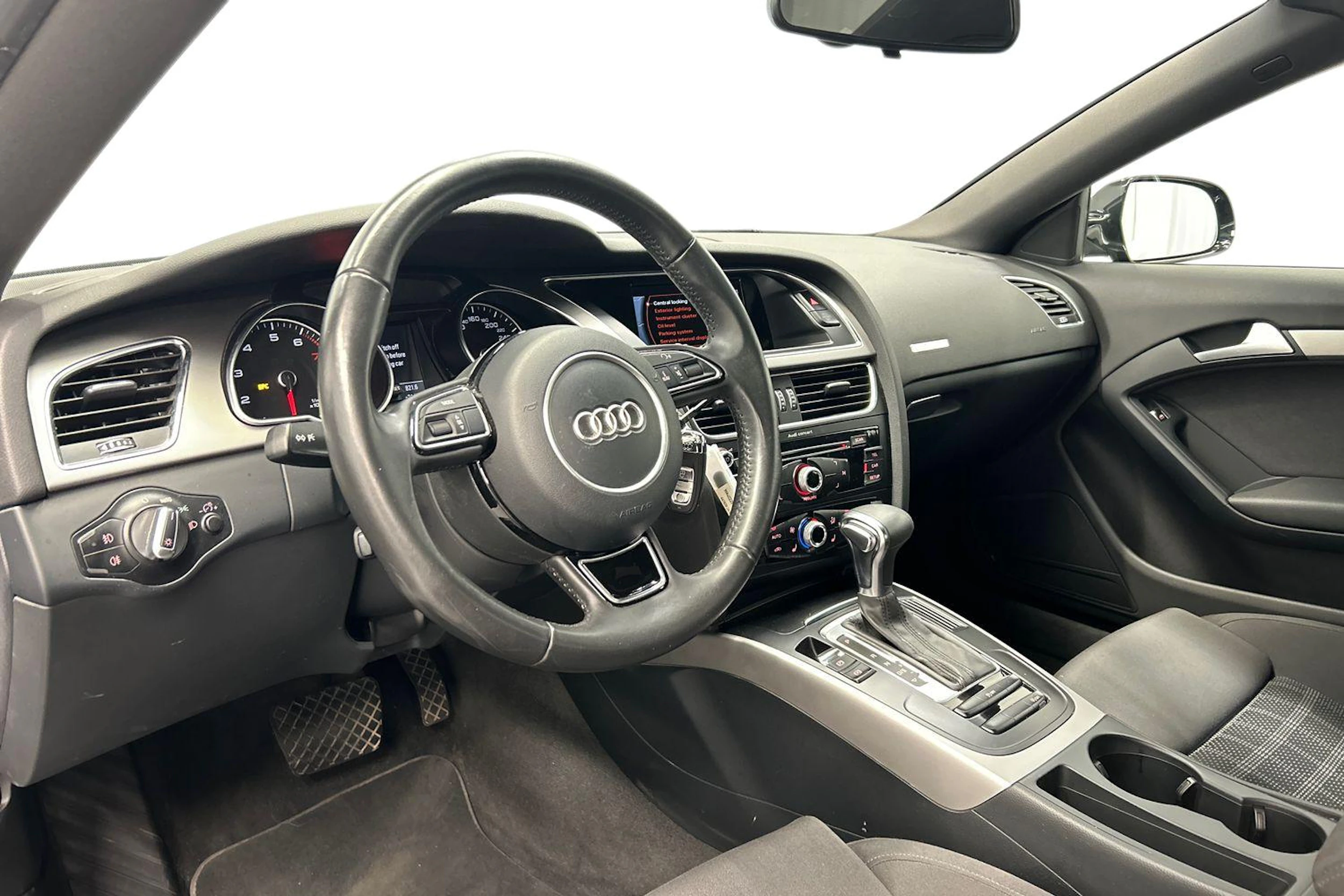 musta Audi A5 2013 kuva 6.