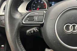 musta Audi A5 2013 kuva 17.