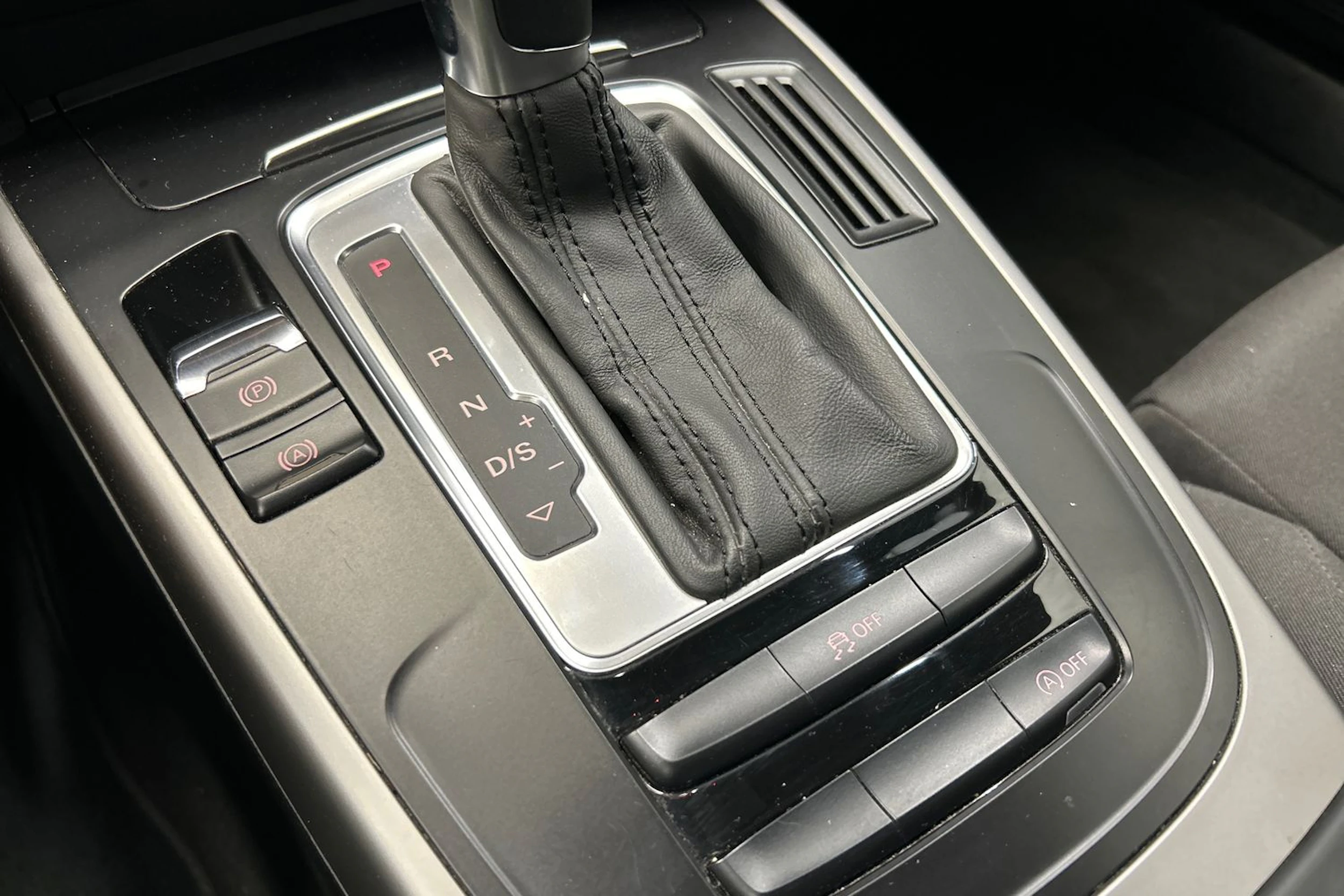 musta Audi A5 2013 kuva 23.