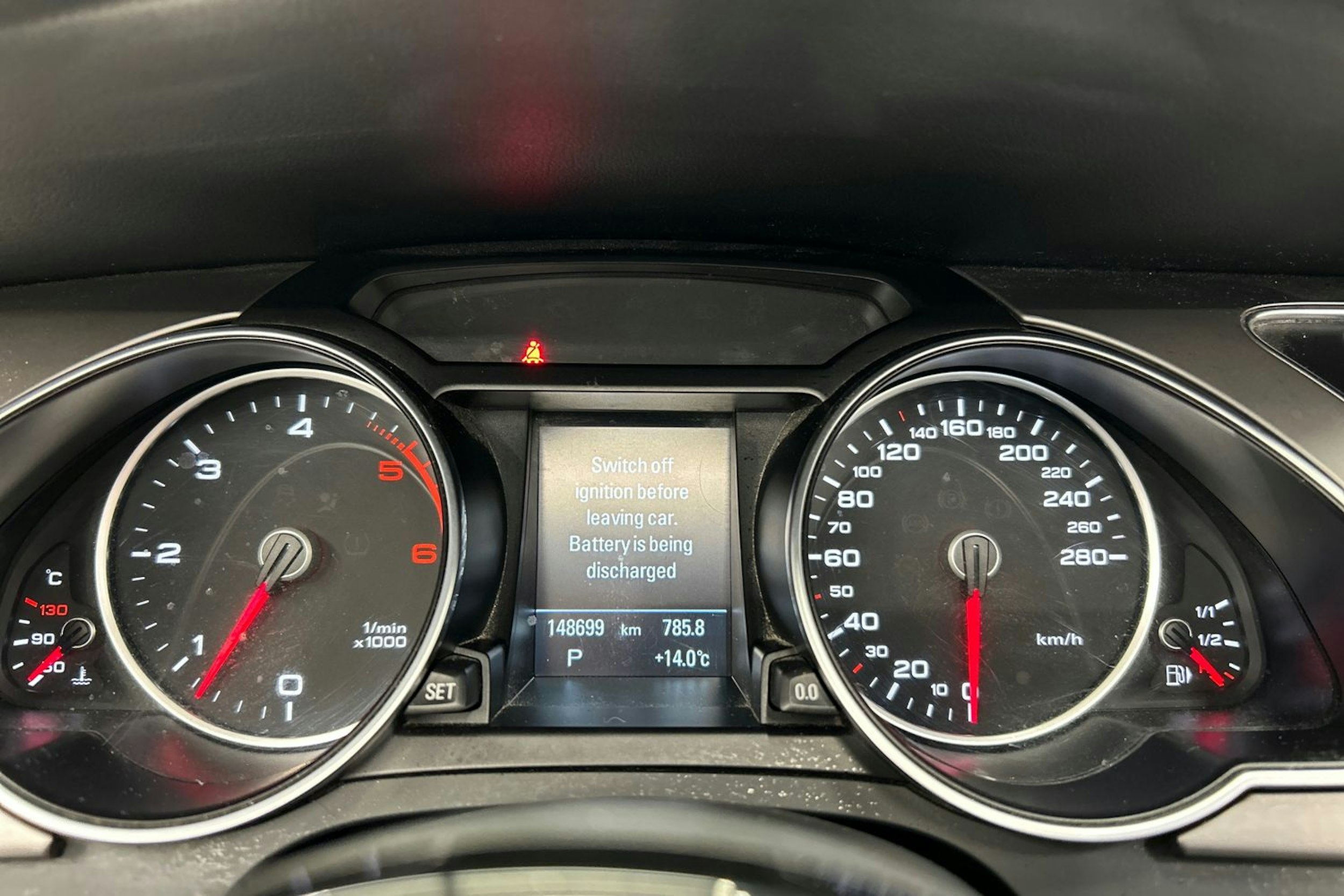 harmaa Audi A5 2013 kuva 14.