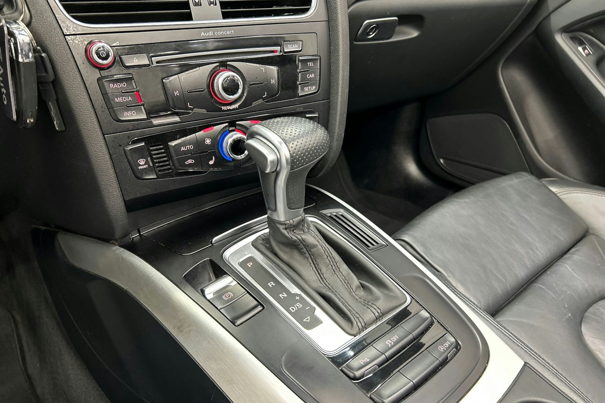 harmaa Audi A5 2013 kuva 17.