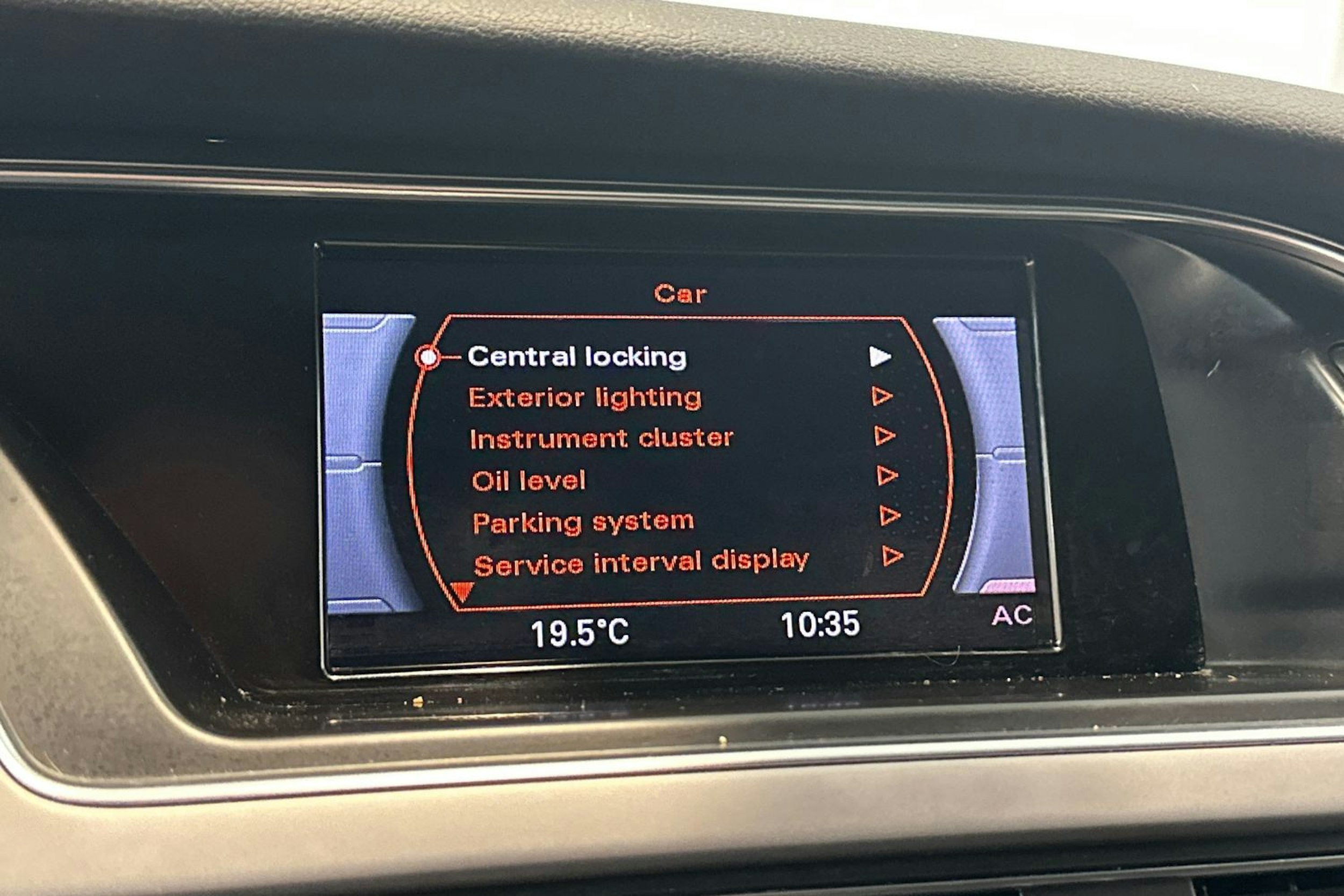 valkoinen Audi A5 2013 kuva 23.