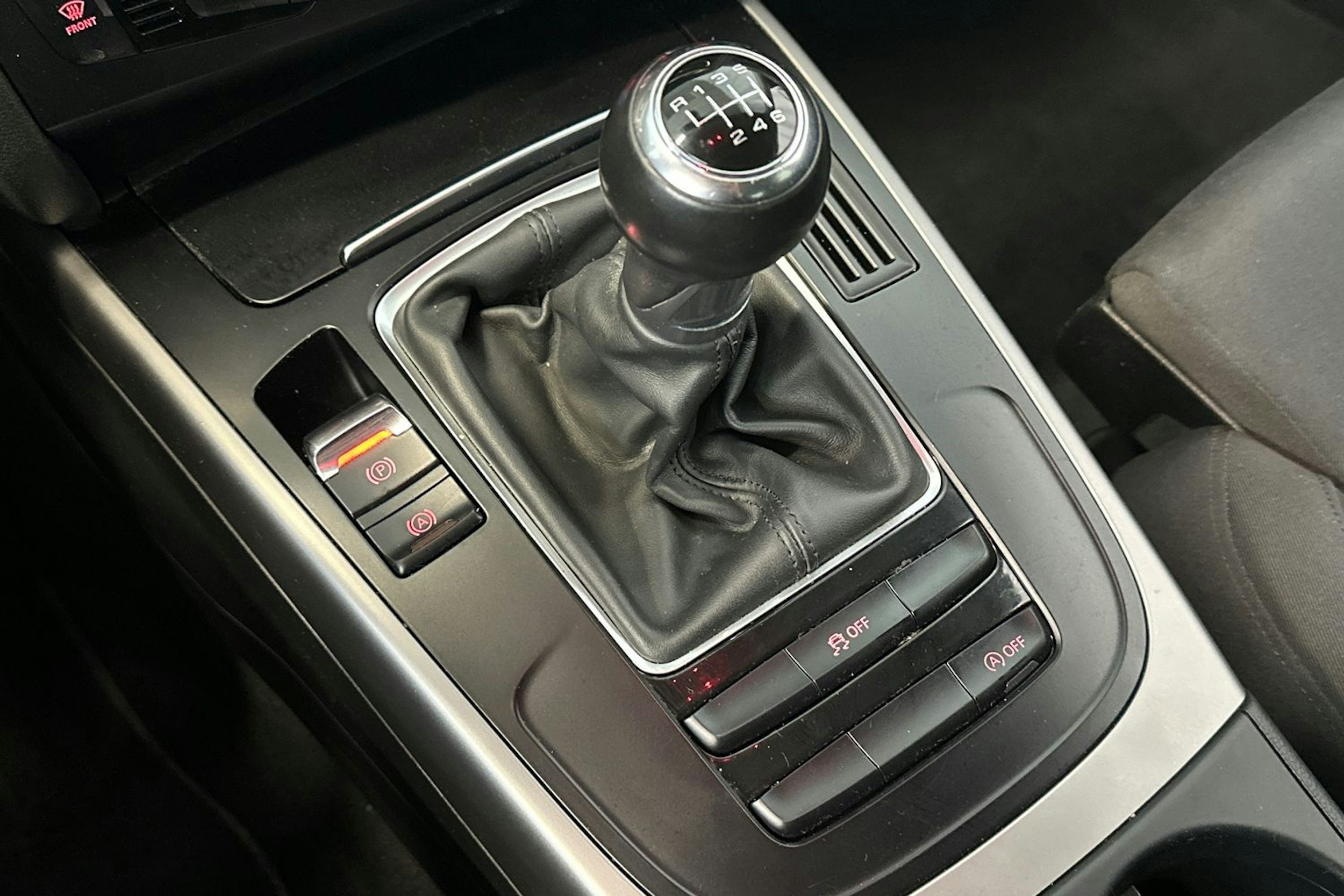 valkoinen Audi A5 2013 kuva 25.