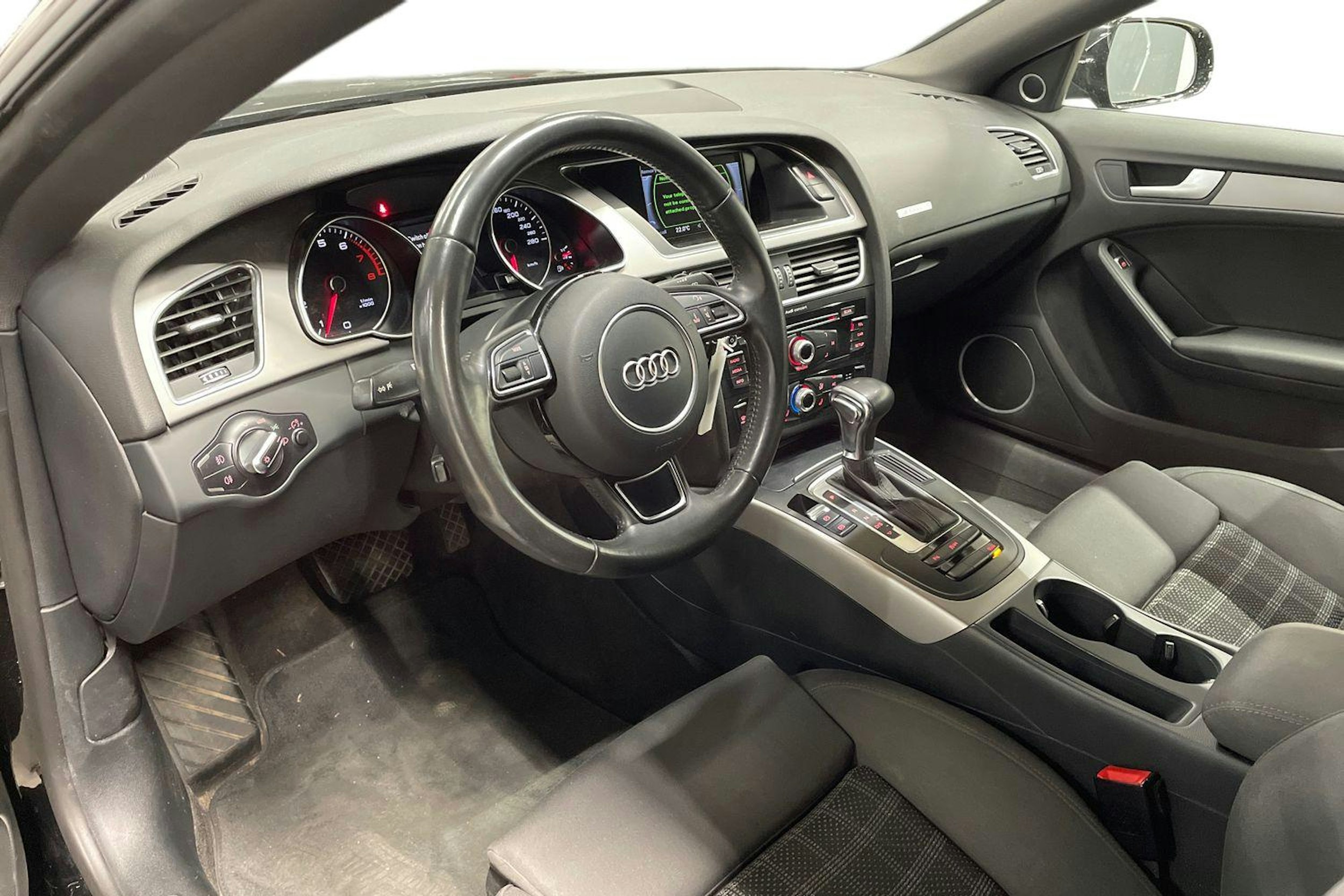 Musta Audi A5 2013 kuva 7.