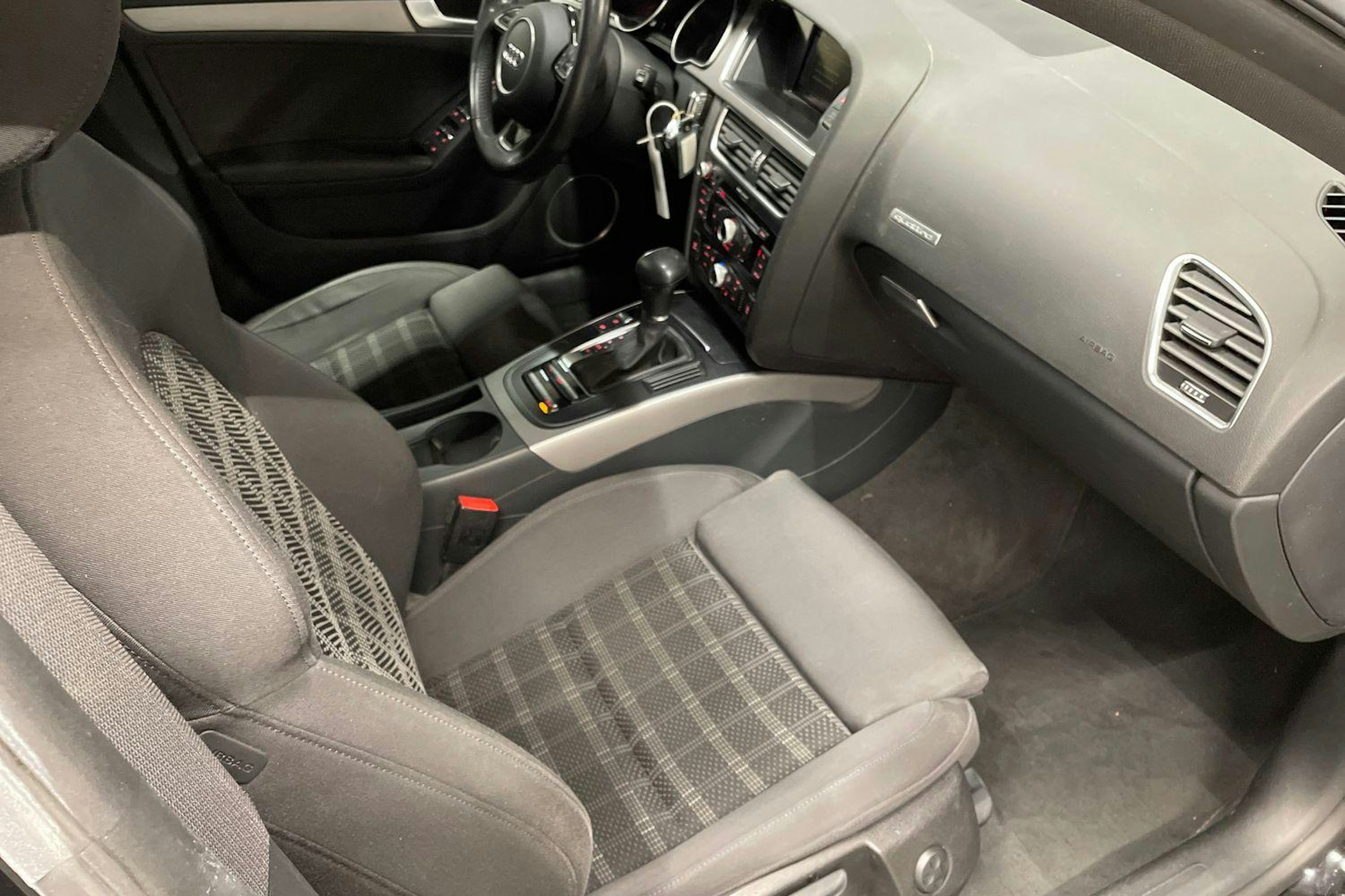 Musta Audi A5 2013 kuva 10.