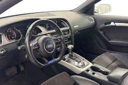 Valkoinen Audi A5 2013 kuva 6.