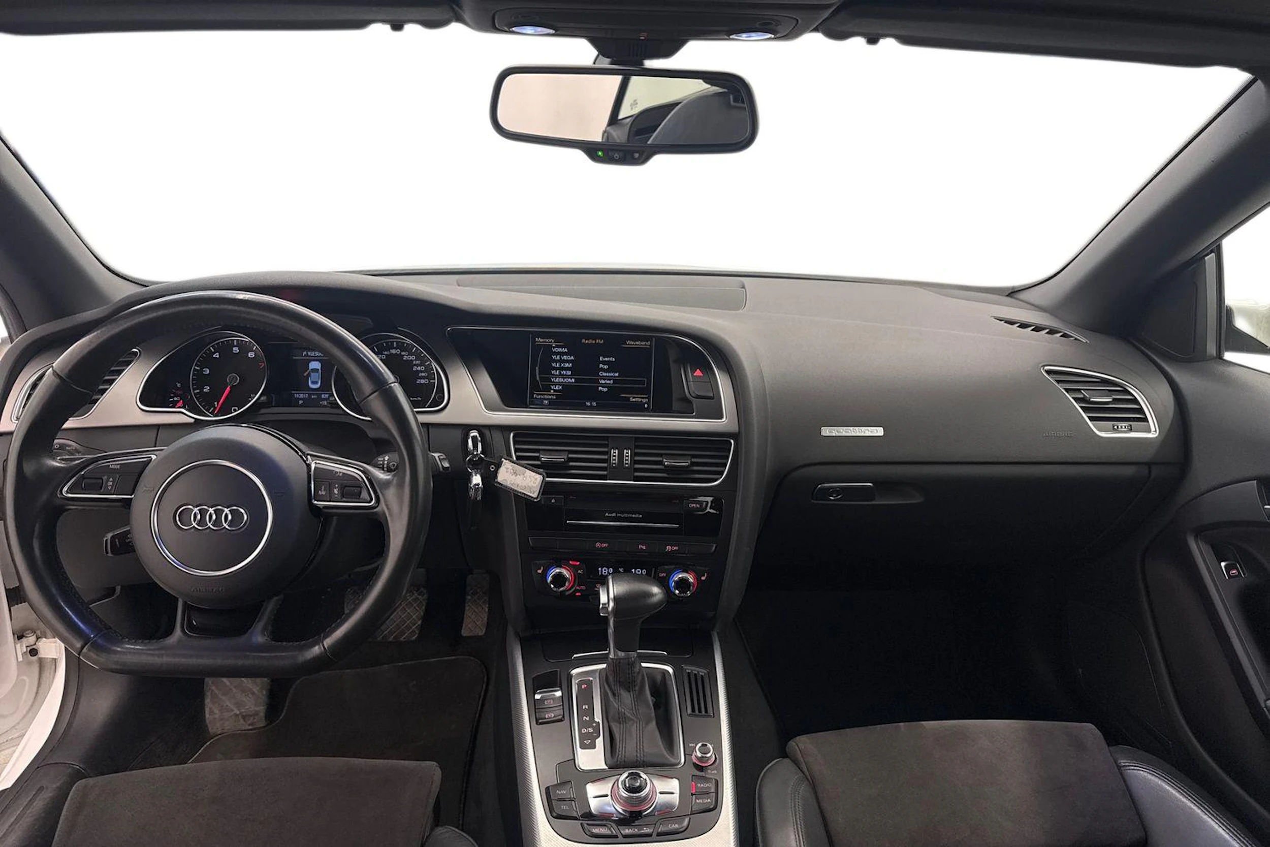 Valkoinen Audi A5 2013 kuva 7.