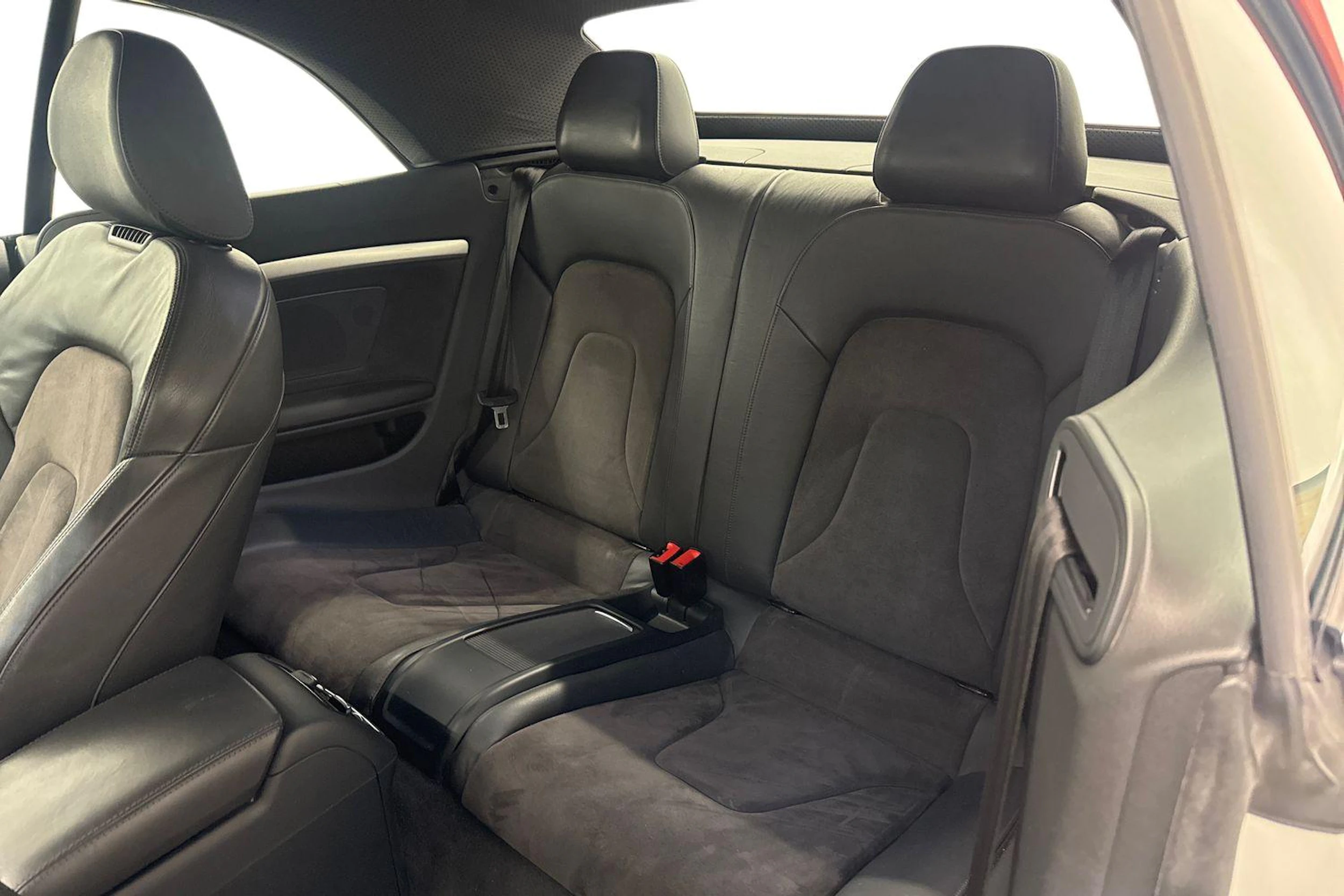 Valkoinen Audi A5 2013 kuva 8.