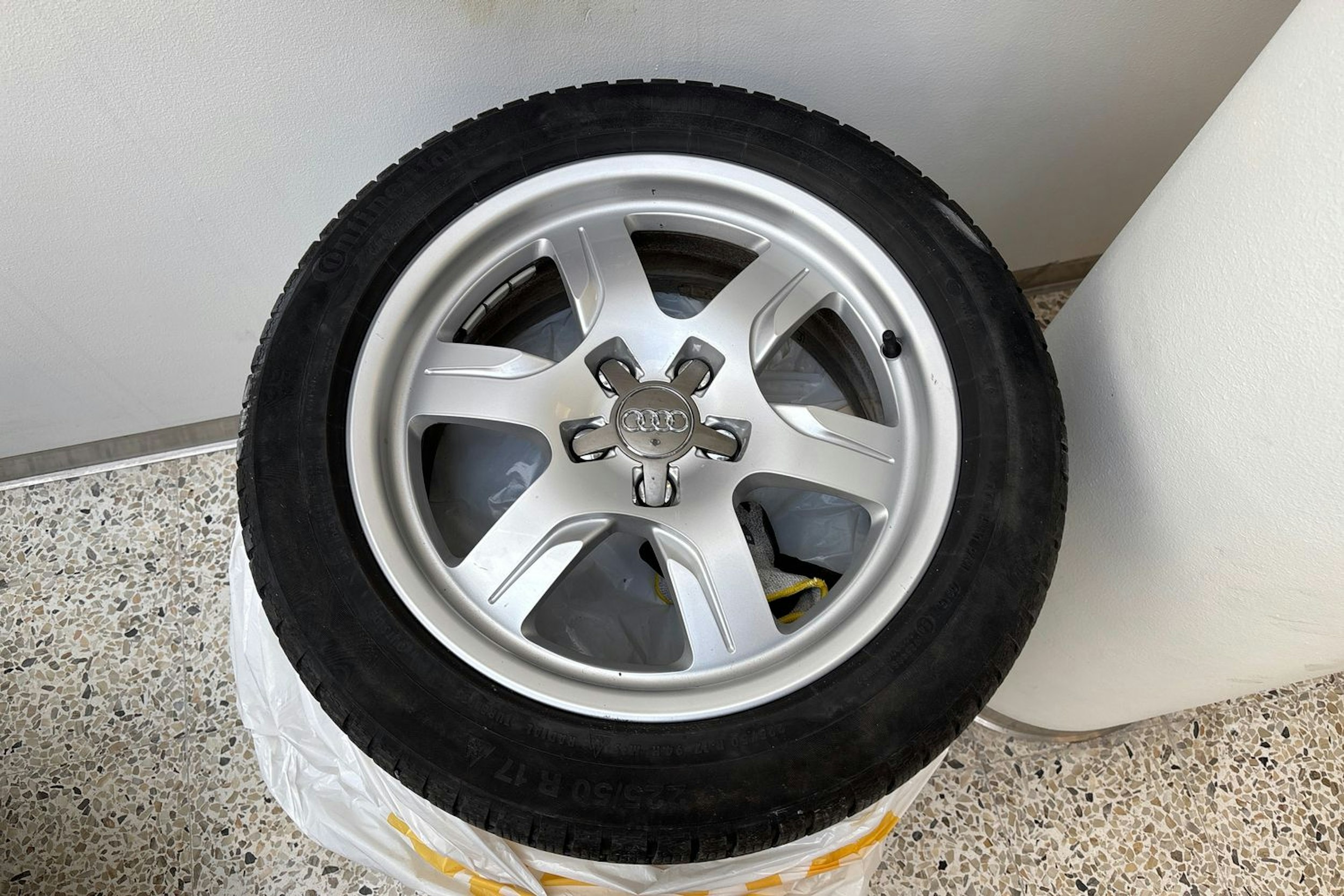 musta Audi A5 2013 kuva 14.