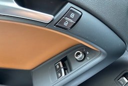 musta Audi A5 2013 kuva 16.