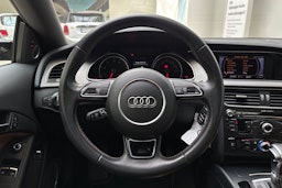 musta Audi A5 2013 kuva 21.