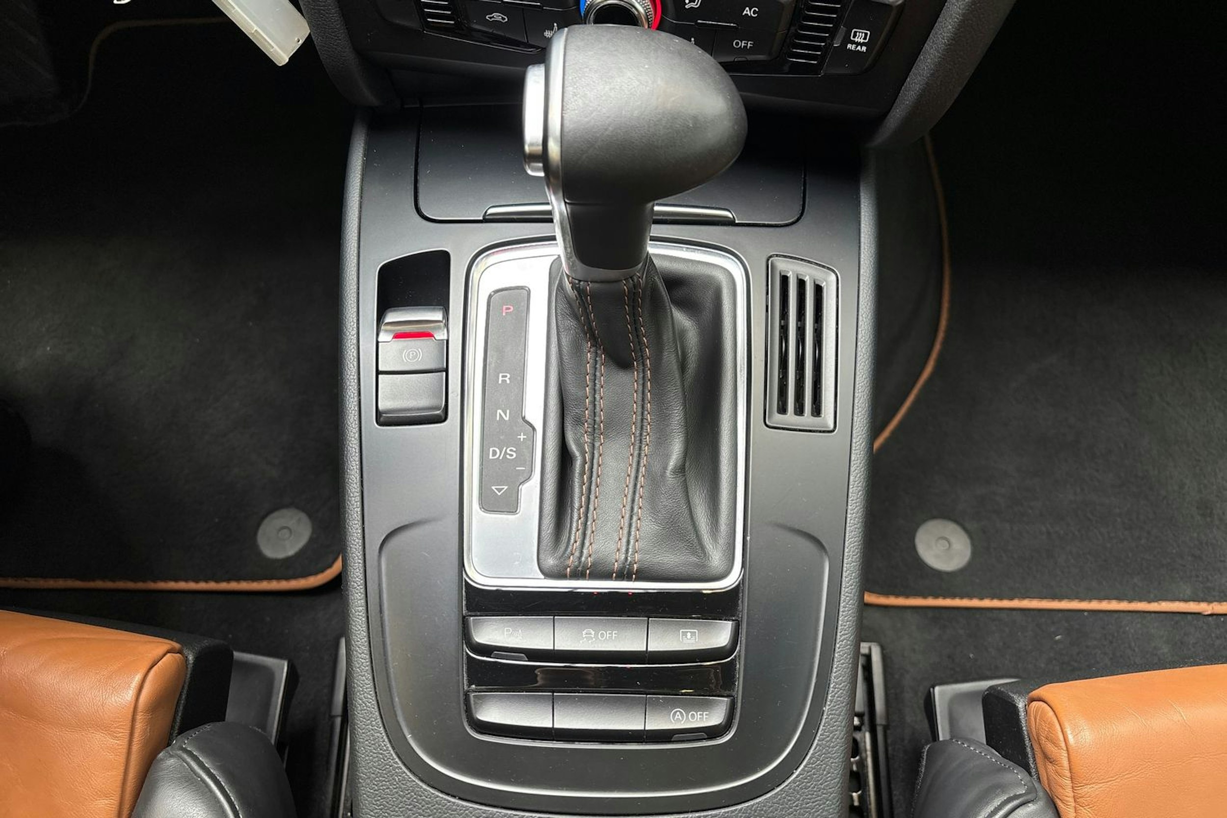 musta Audi A5 2013 kuva 26.