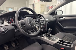 Musta Audi A5 2013 kuva 7.