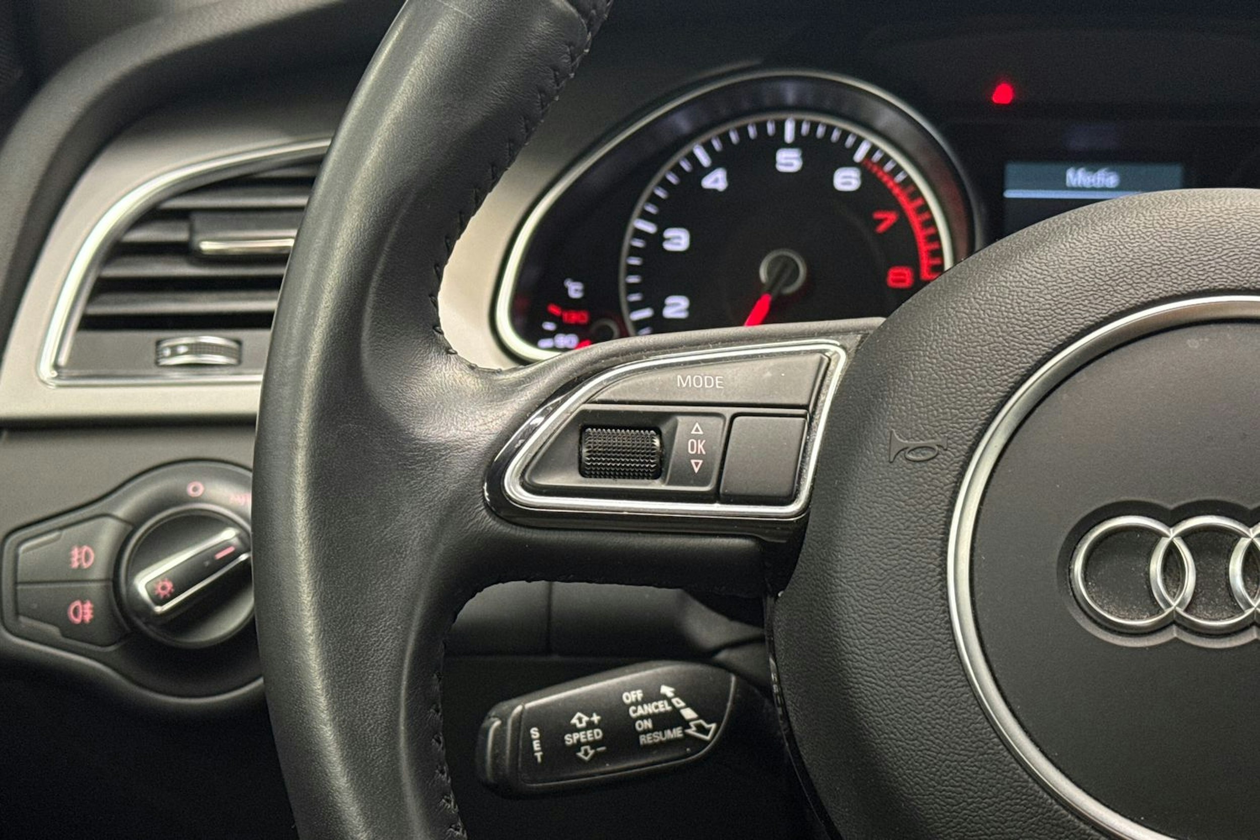 Musta Audi A5 2013 kuva 15.