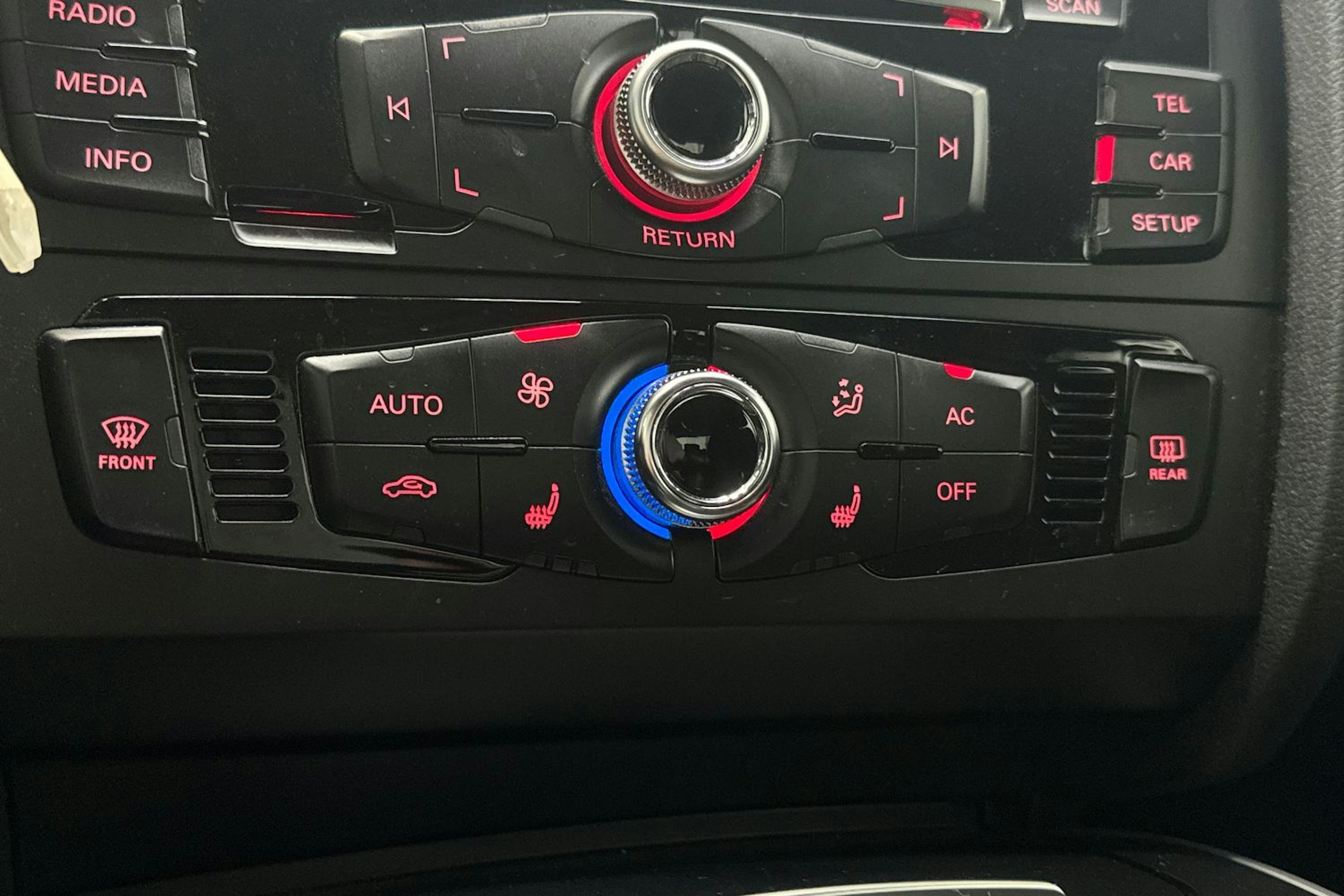 Musta Audi A5 2013 kuva 25.