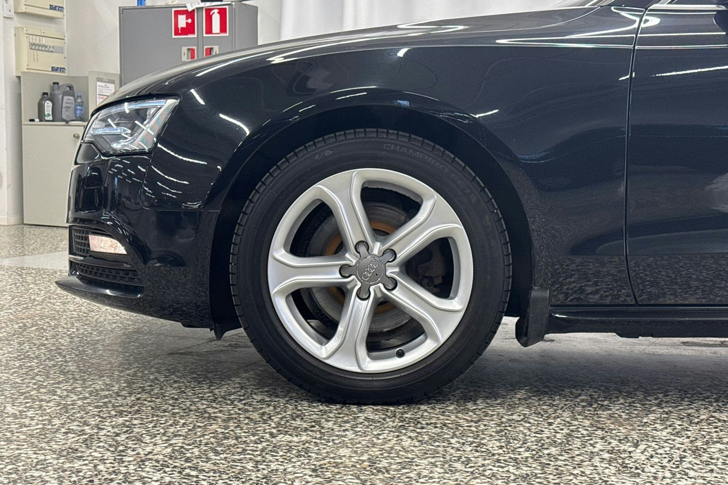 Musta Audi A5 2013 kuva 35.