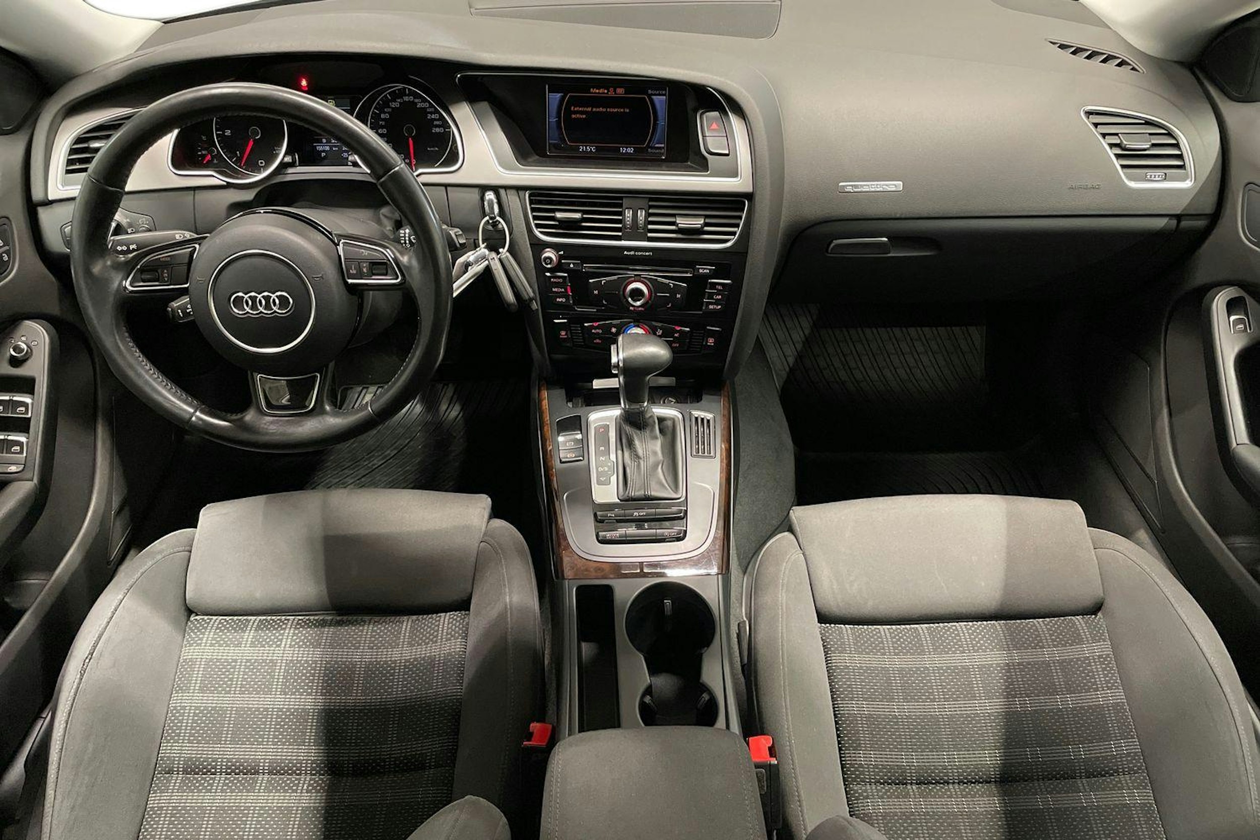hopea Audi A5 2013 kuva 9.