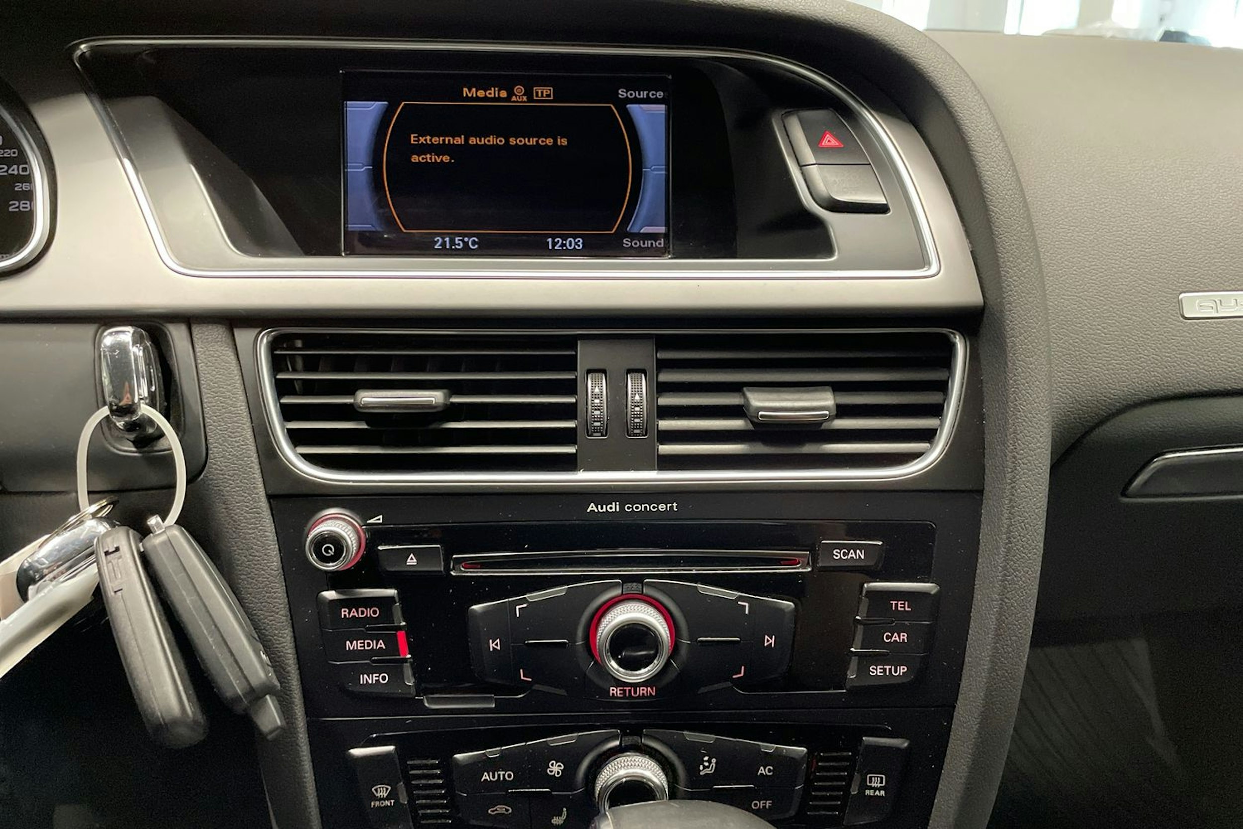 hopea Audi A5 2013 kuva 16.