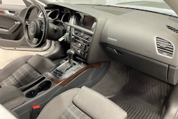 hopea Audi A5 2013 kuva 25.
