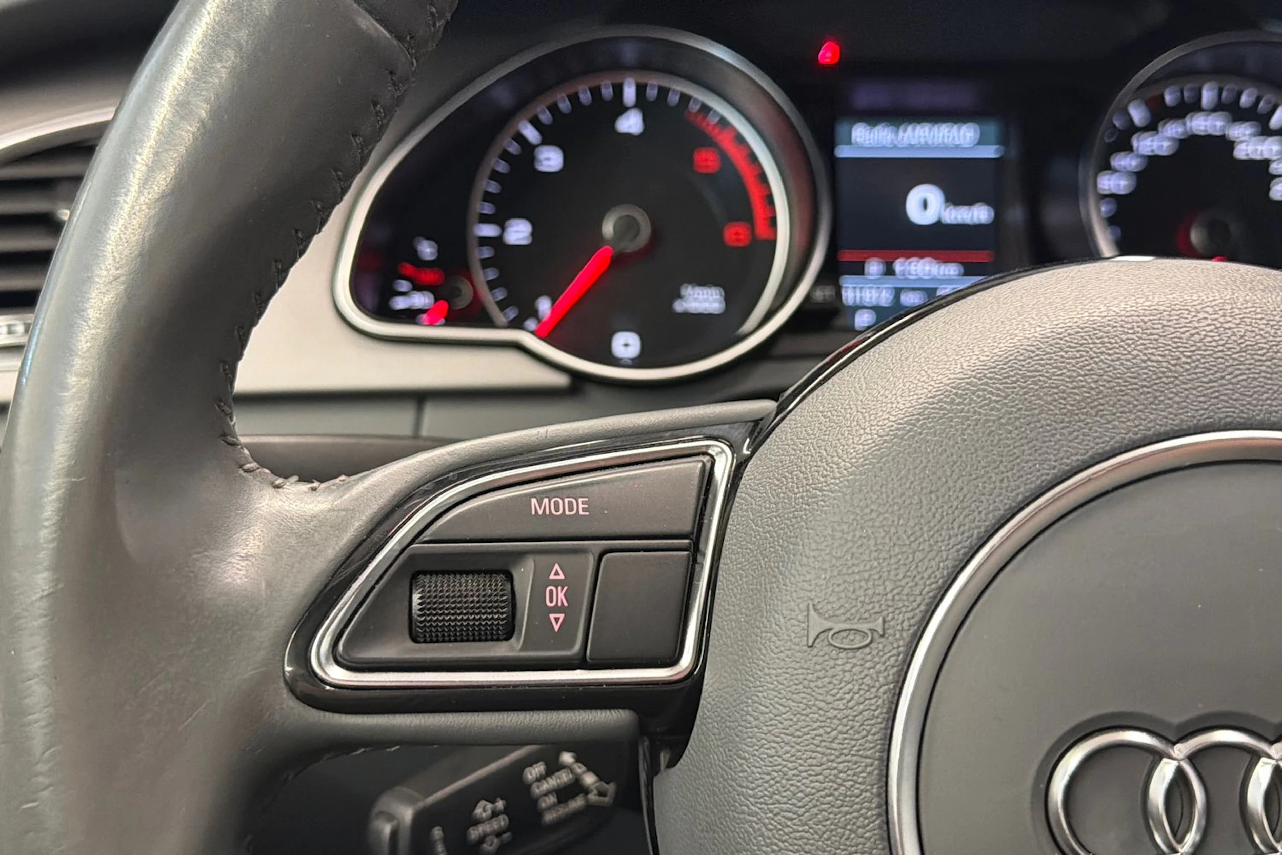 harmaa Audi A5 2013 kuva 11.