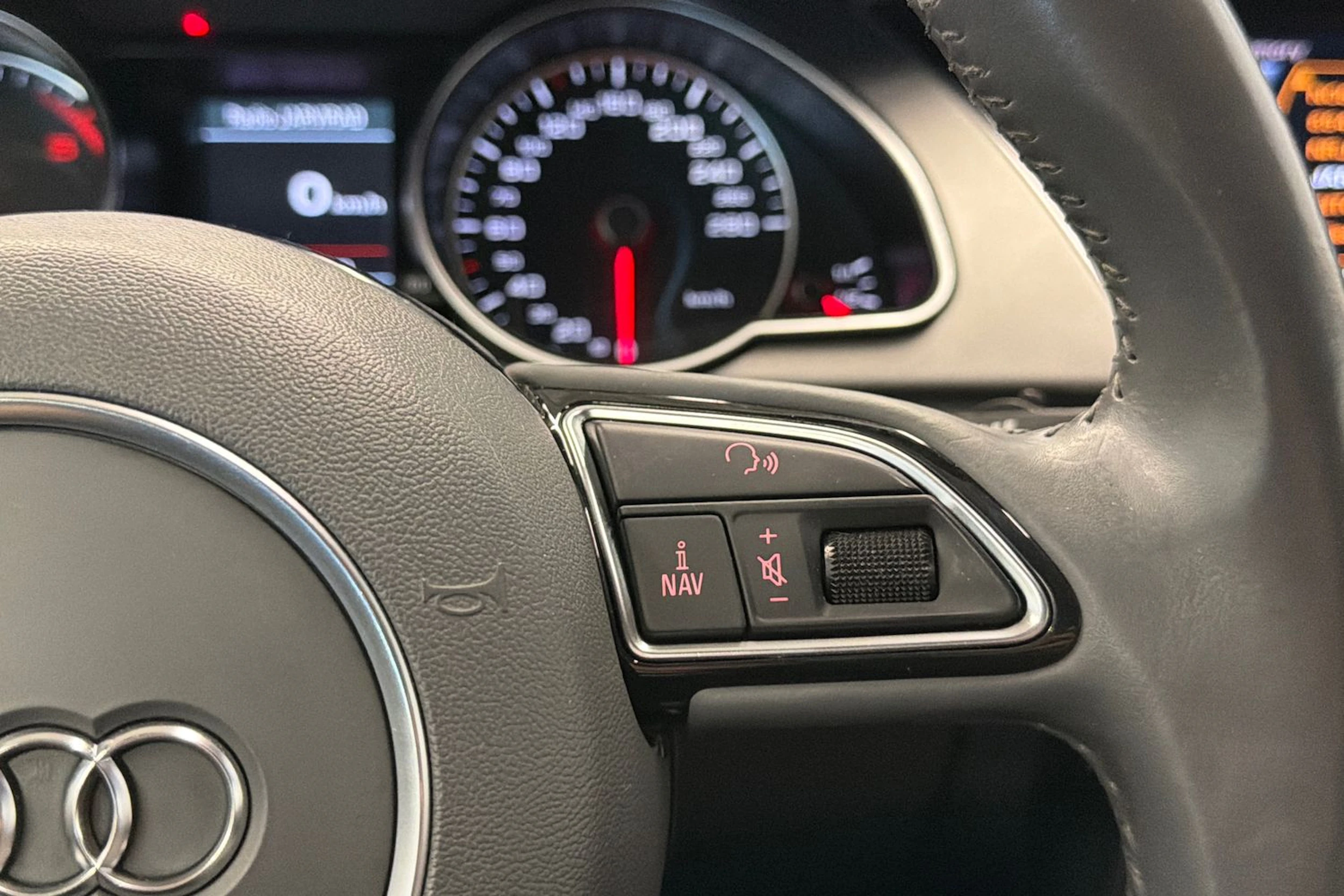 harmaa Audi A5 2013 kuva 12.