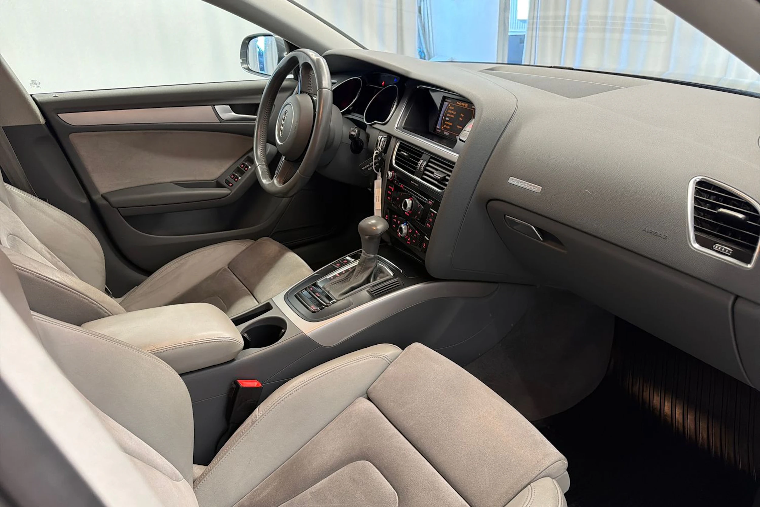 harmaa Audi A5 2013 kuva 19.
