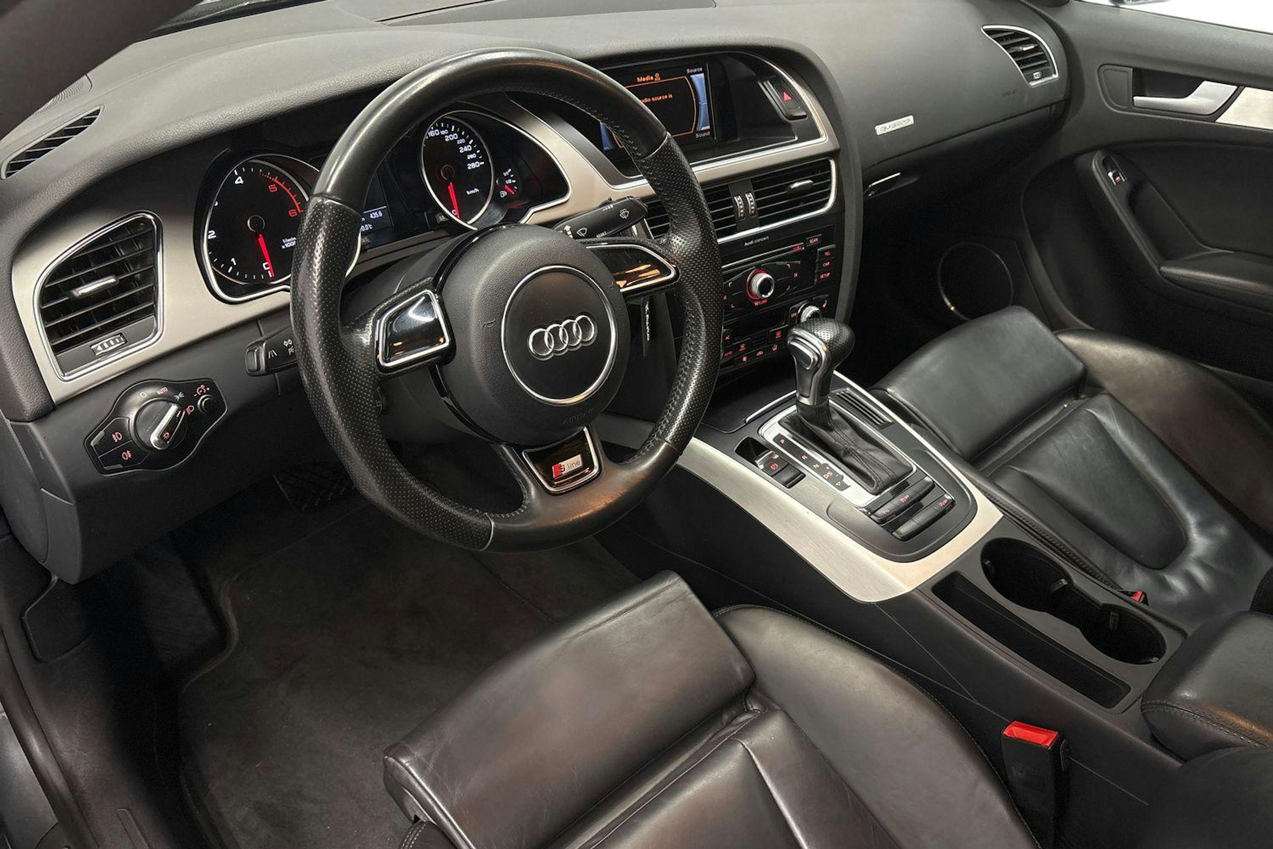 harmaa Audi A5 2013 kuva 7.