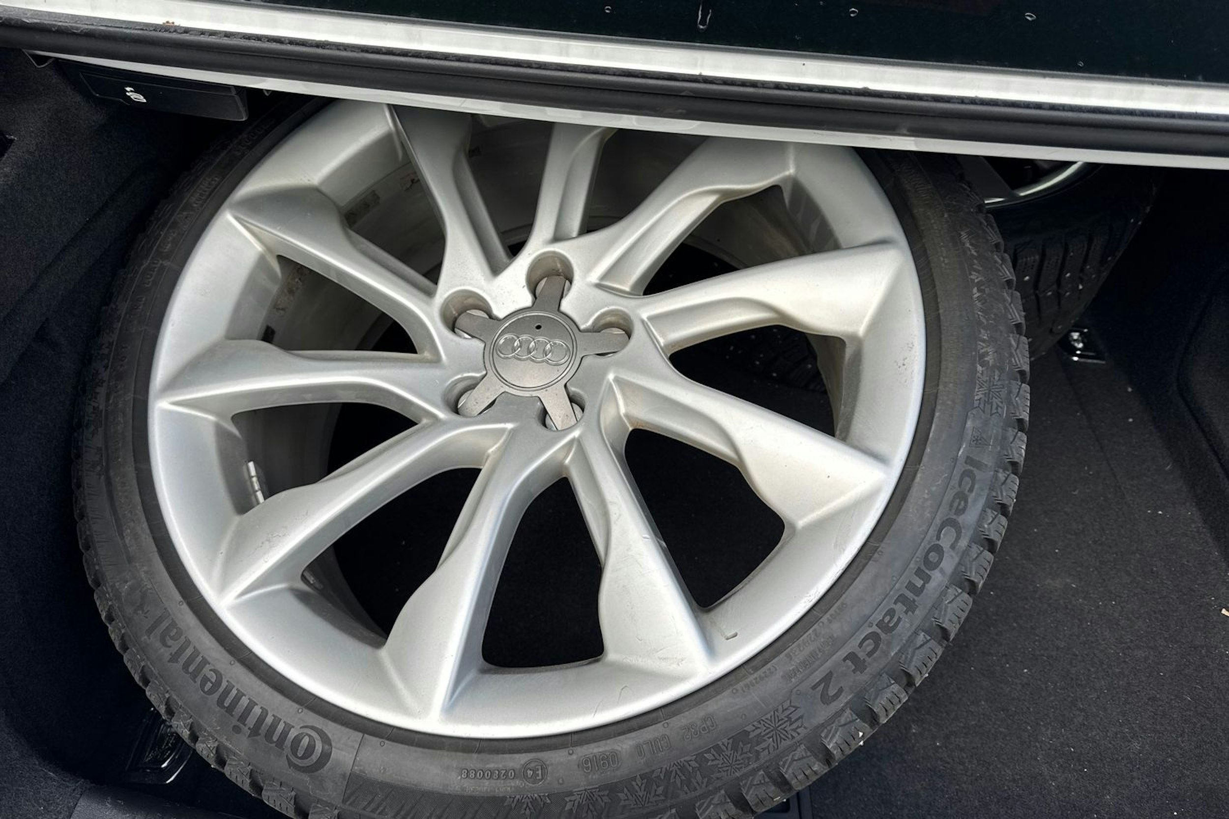 Valkoinen Audi A5 2014 kuva 13.
