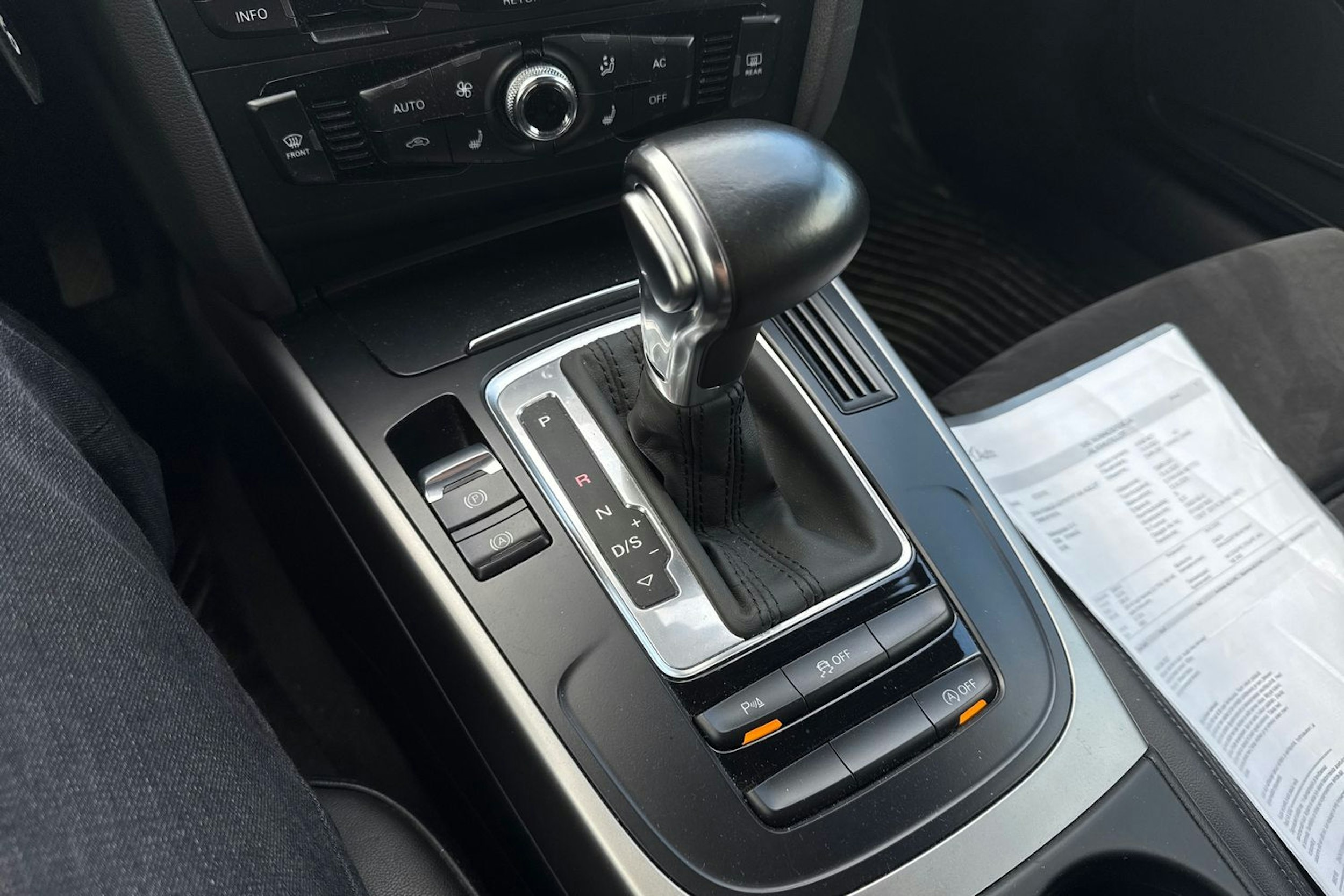 Valkoinen Audi A5 2014 kuva 17.