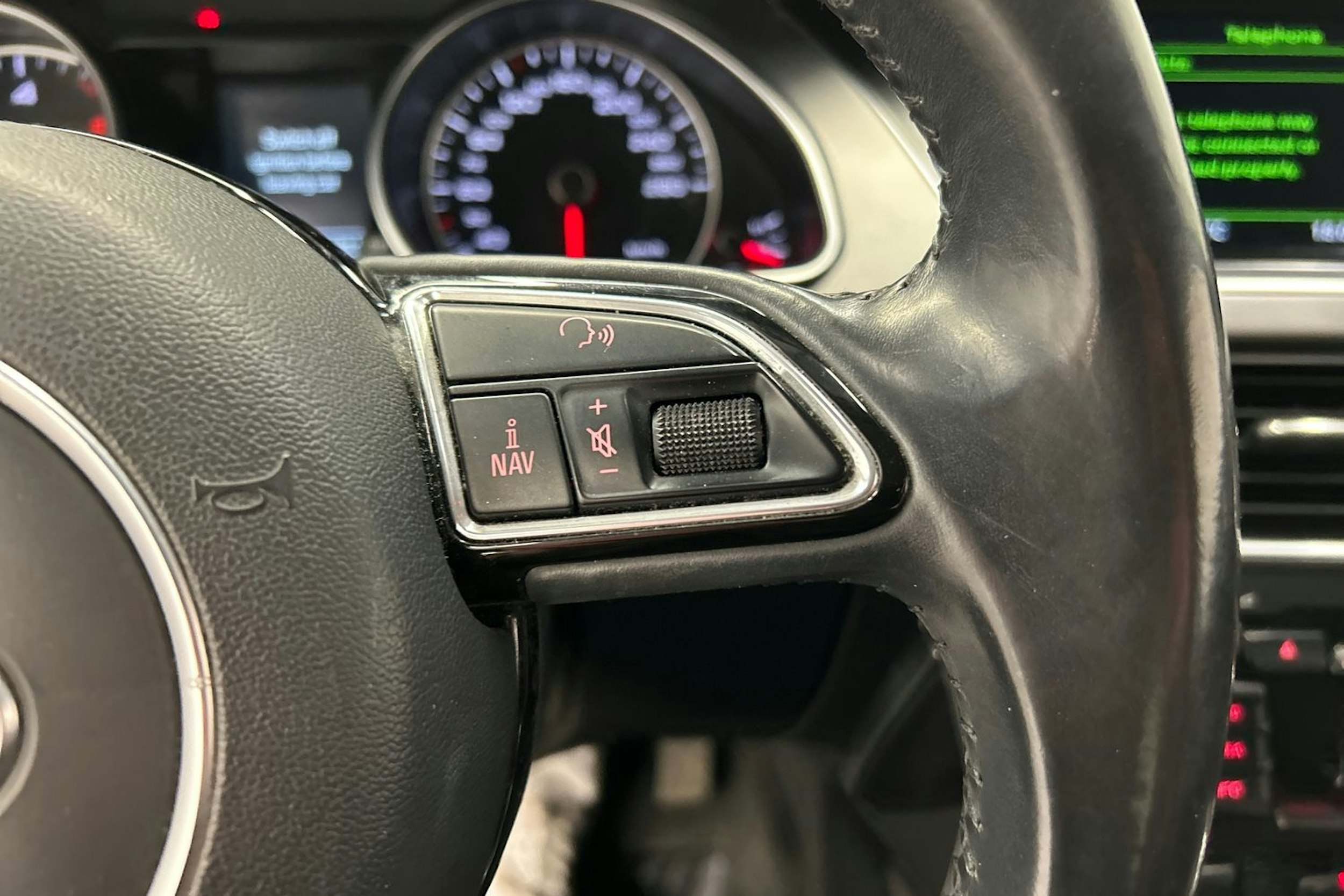 musta Audi A5 2014 kuva 19.