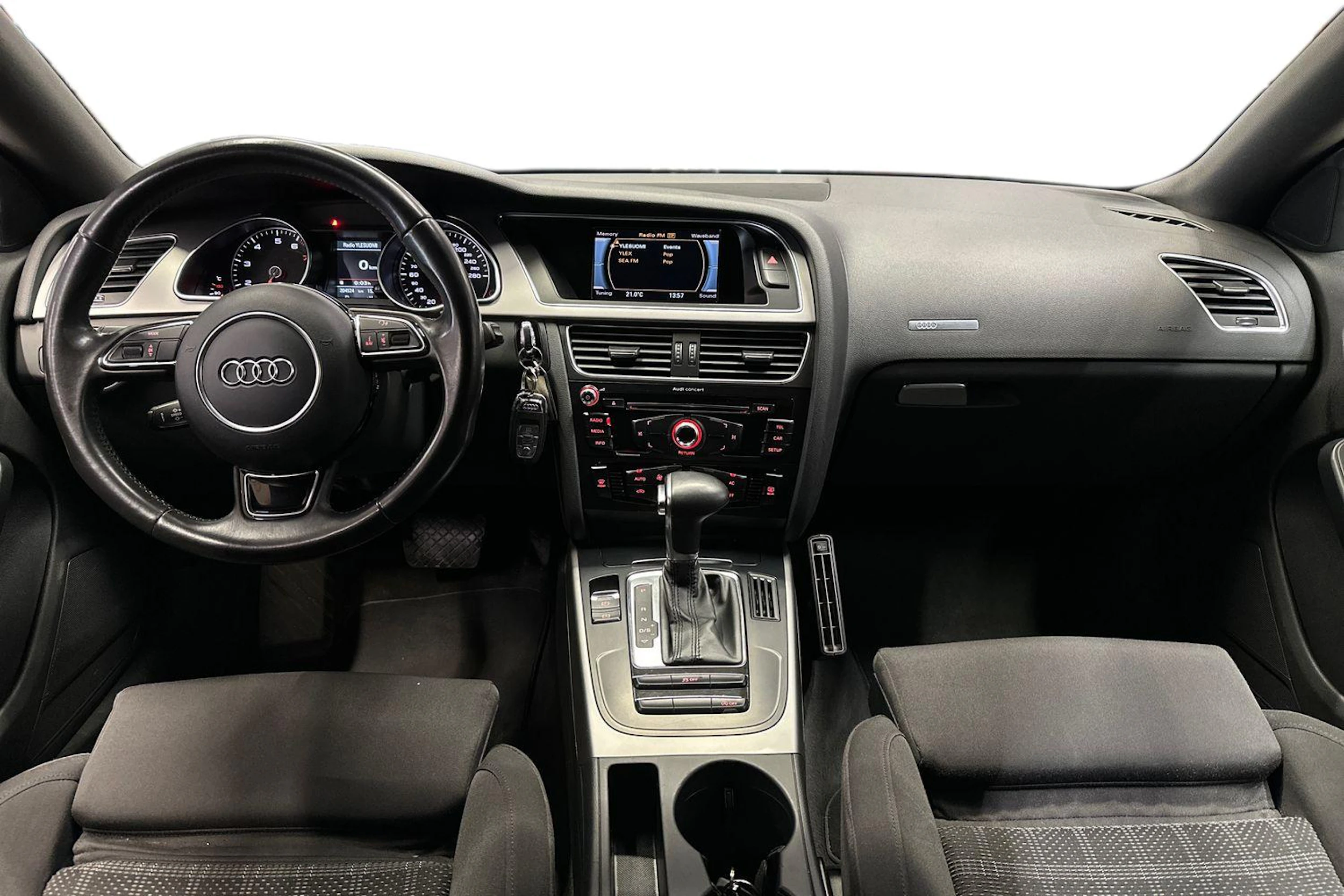 valkoinen Audi A5 2014 kuva 7.