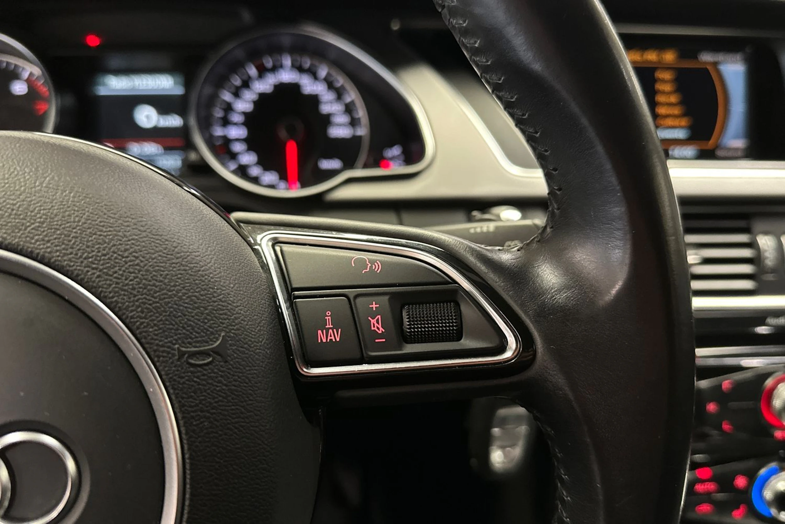 valkoinen Audi A5 2014 kuva 21.