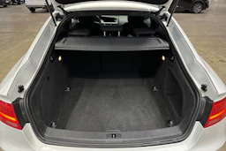 valkoinen Audi A5 2014 kuva 24.